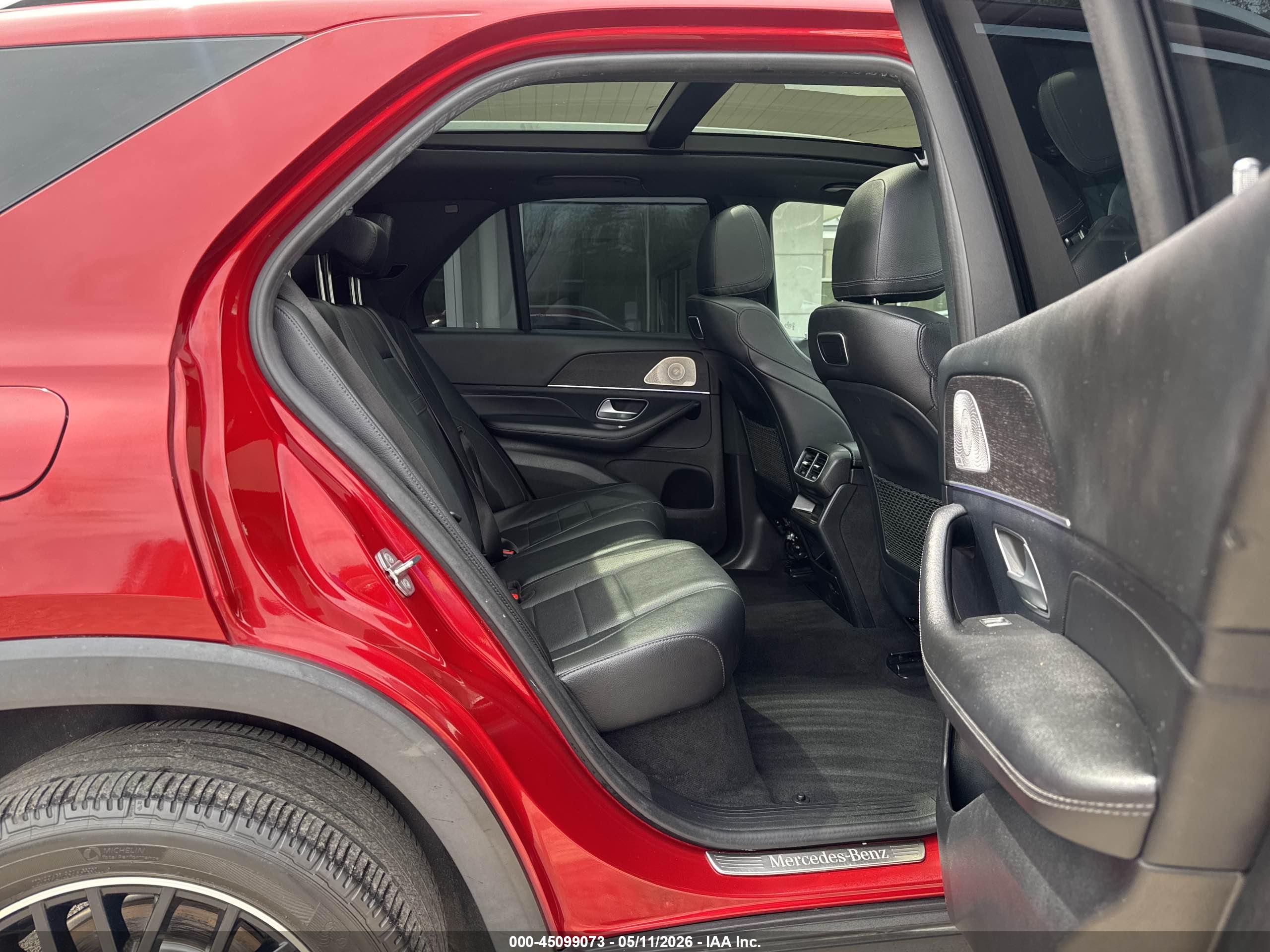 MERCEDES-BENZ GLE image 8