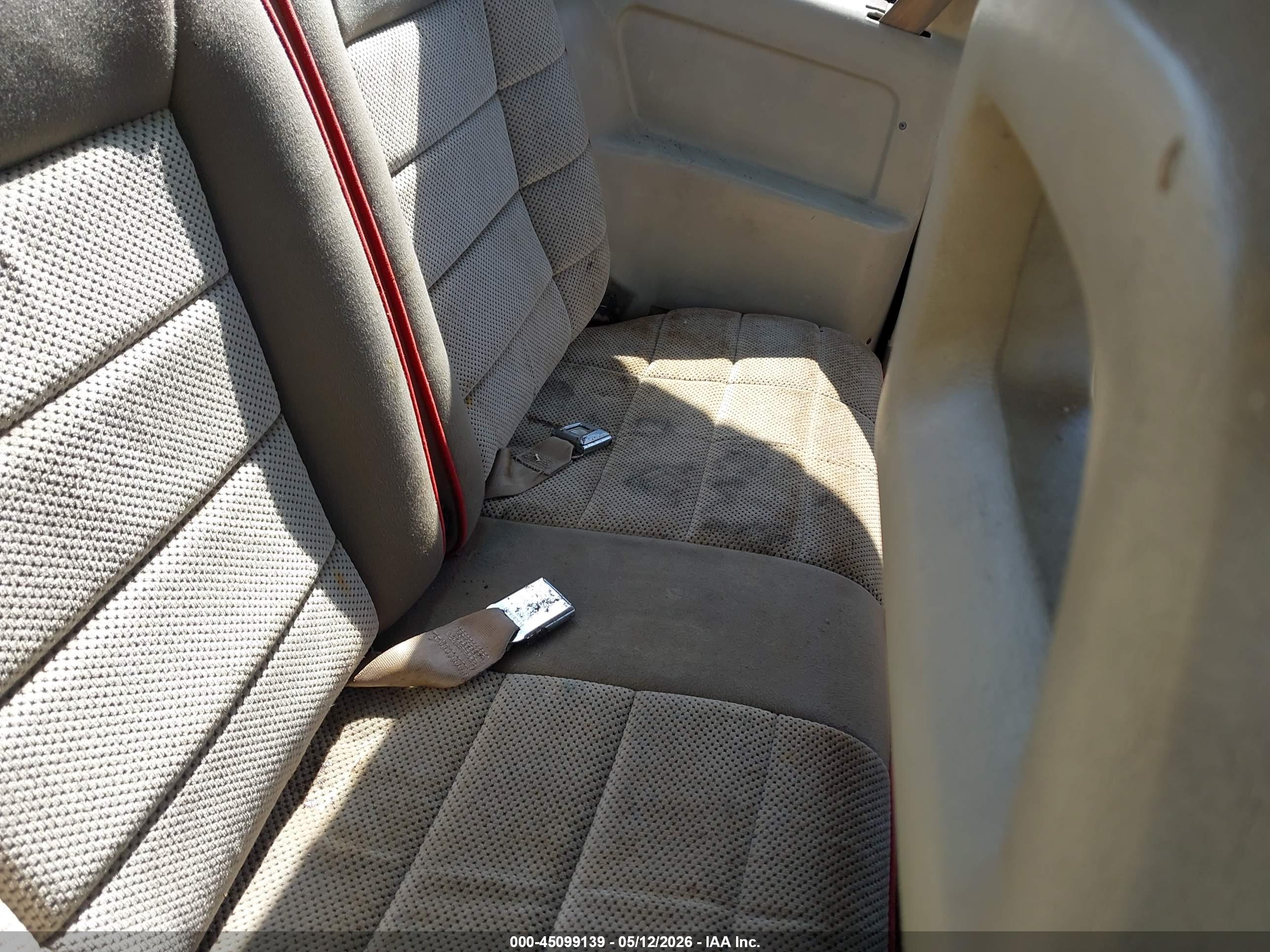 FORD MUSTANG image 8