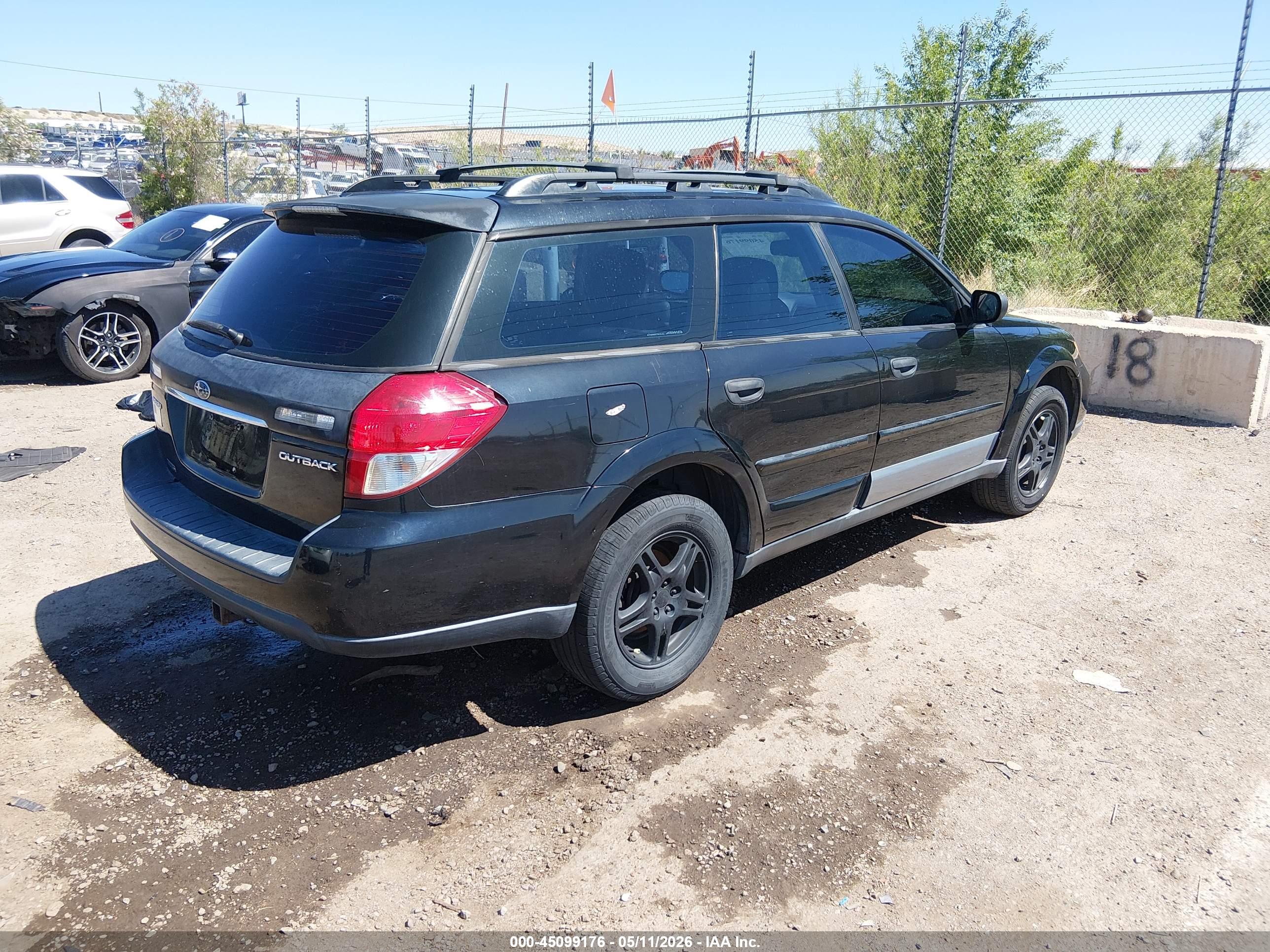 SUBARU OUTBACK image 4