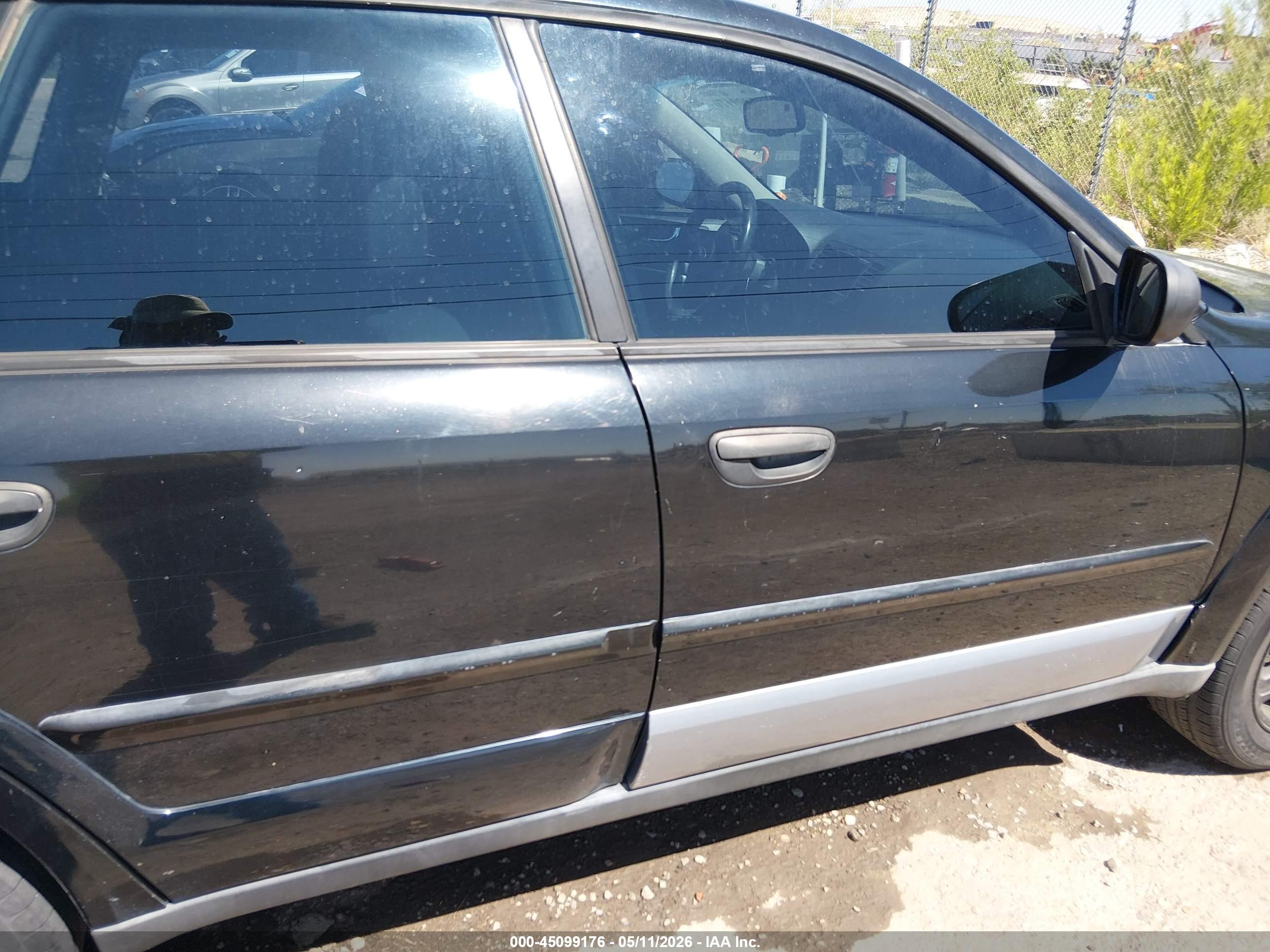 SUBARU OUTBACK image 6