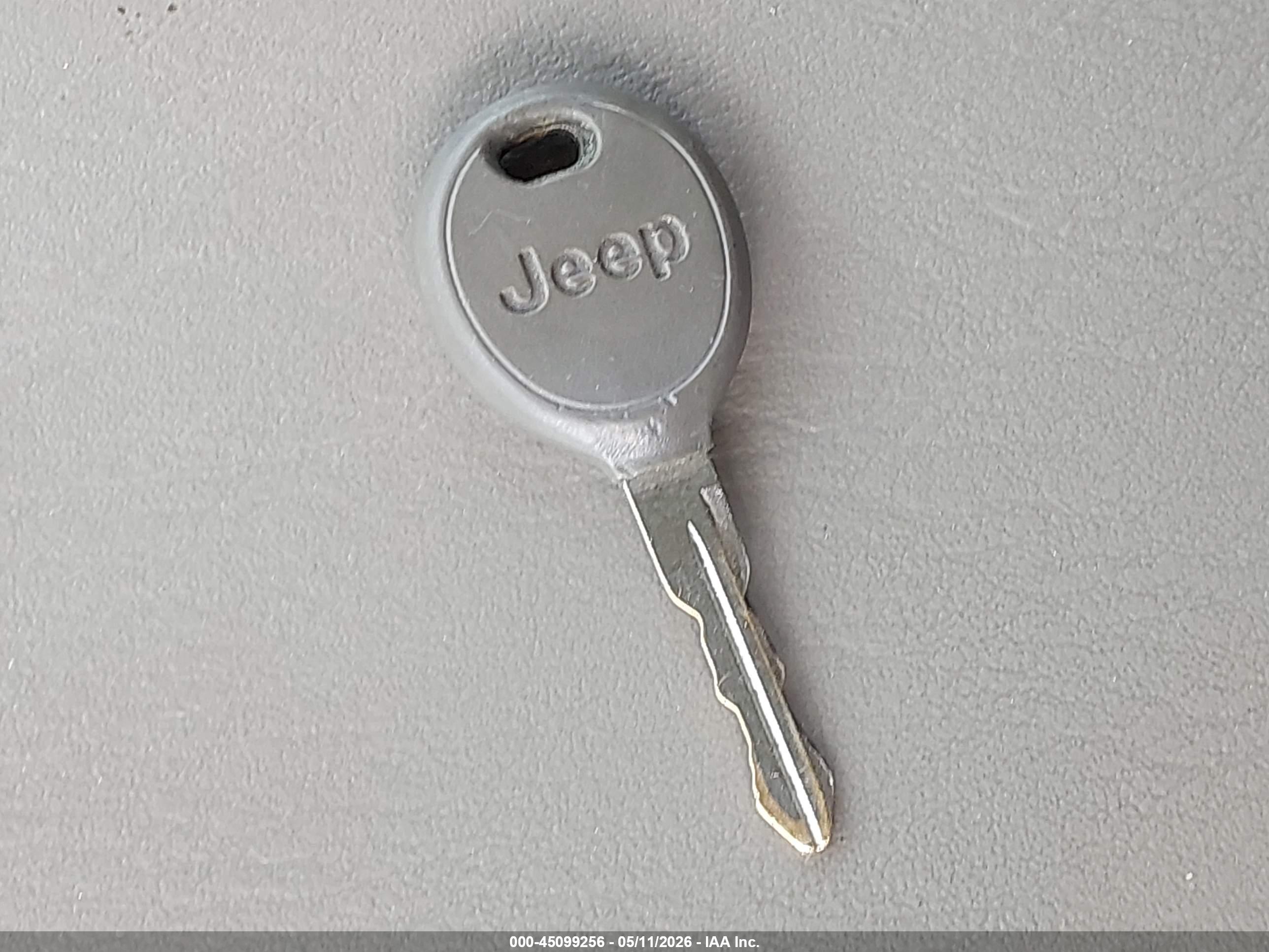 JEEP GRAND image 11