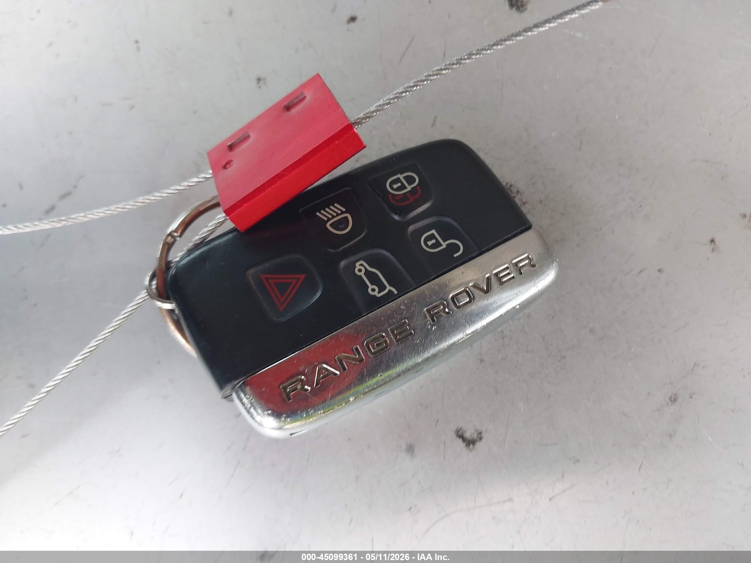 LAND ROVER image 11