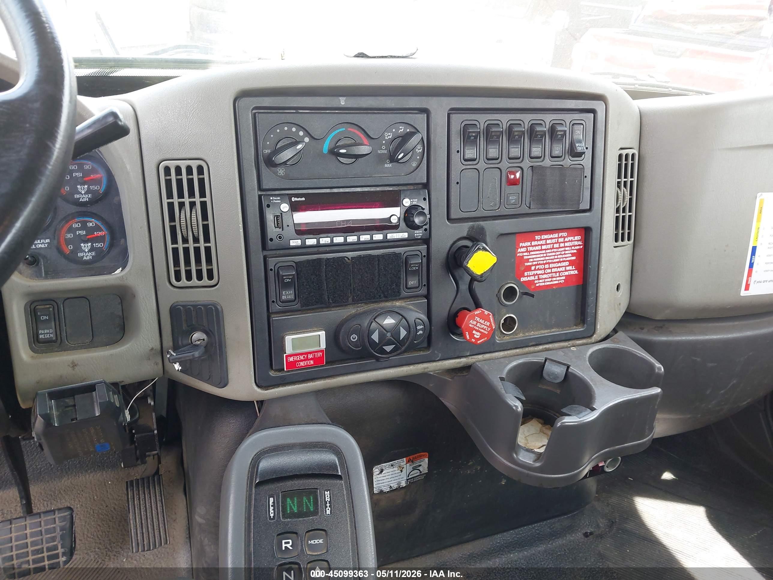 INTERNATIONAL 4000 image 7