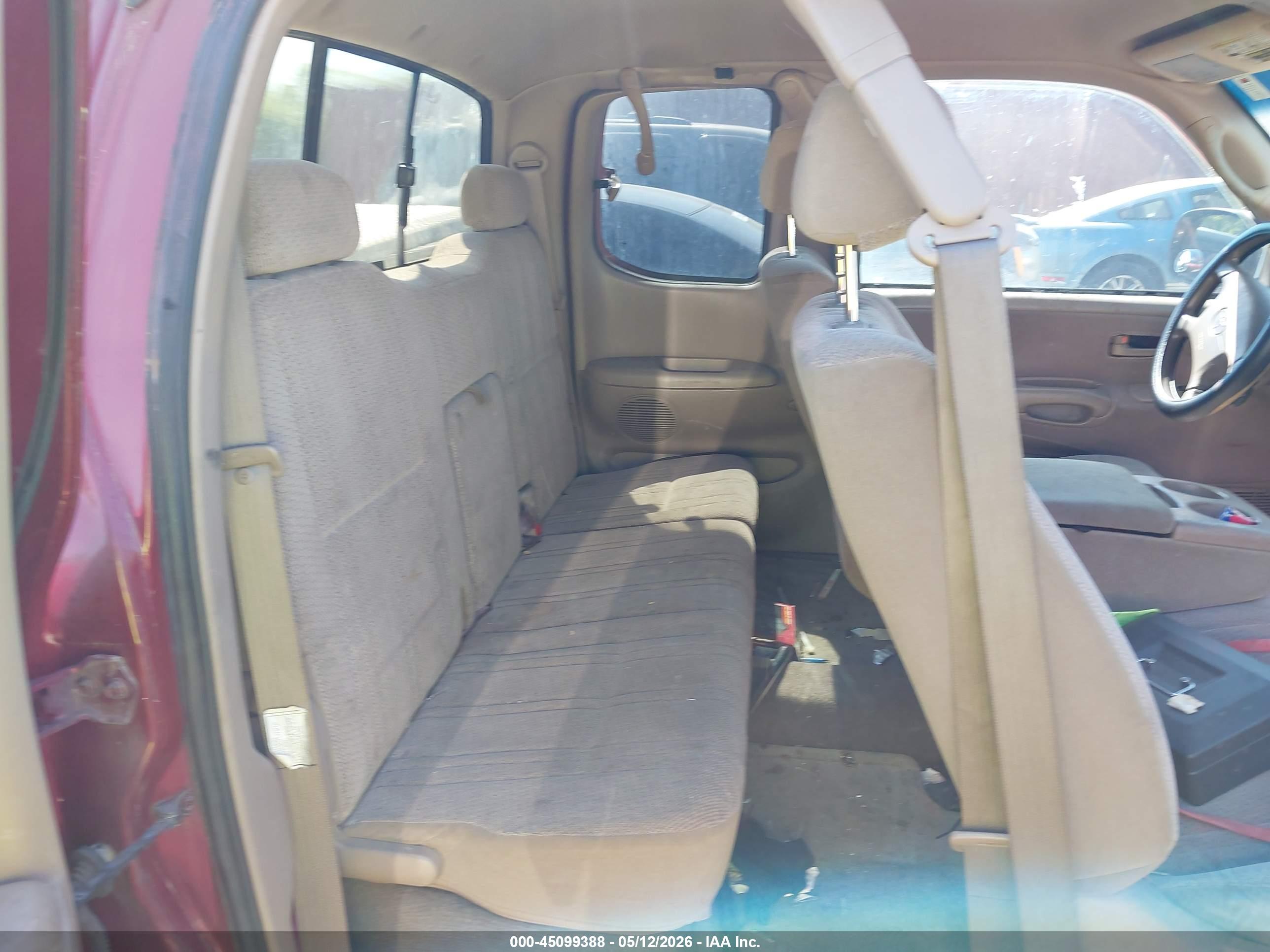 TOYOTA TUNDRA image 8