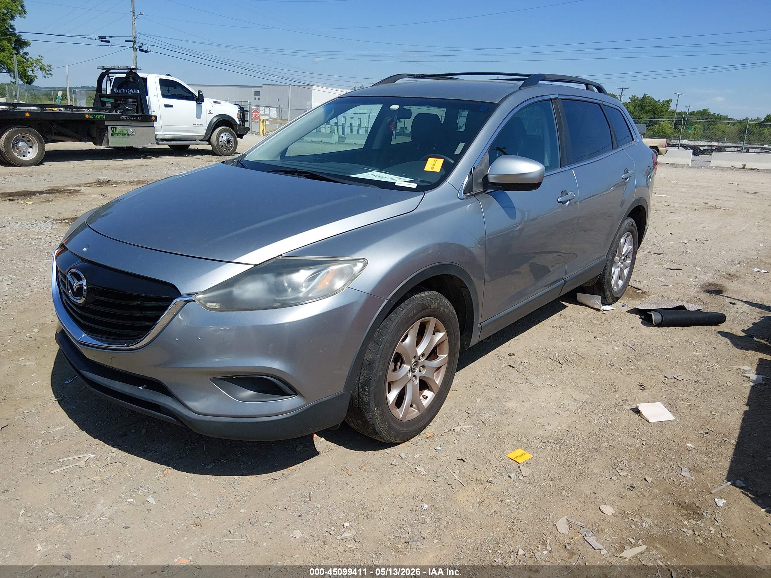 MAZDA CX-9 image 2