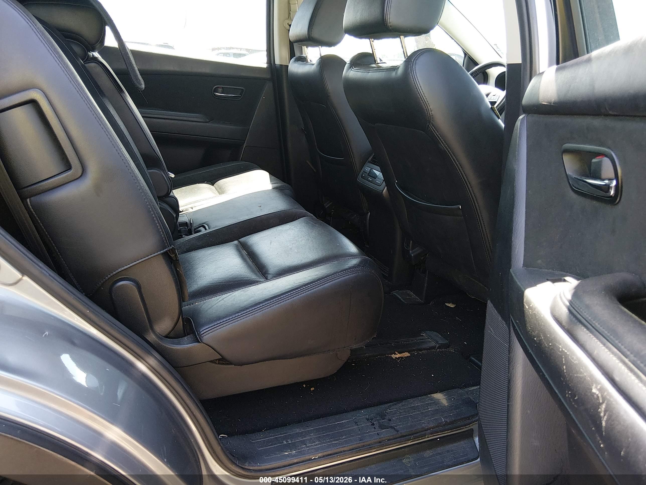 MAZDA CX-9 image 8