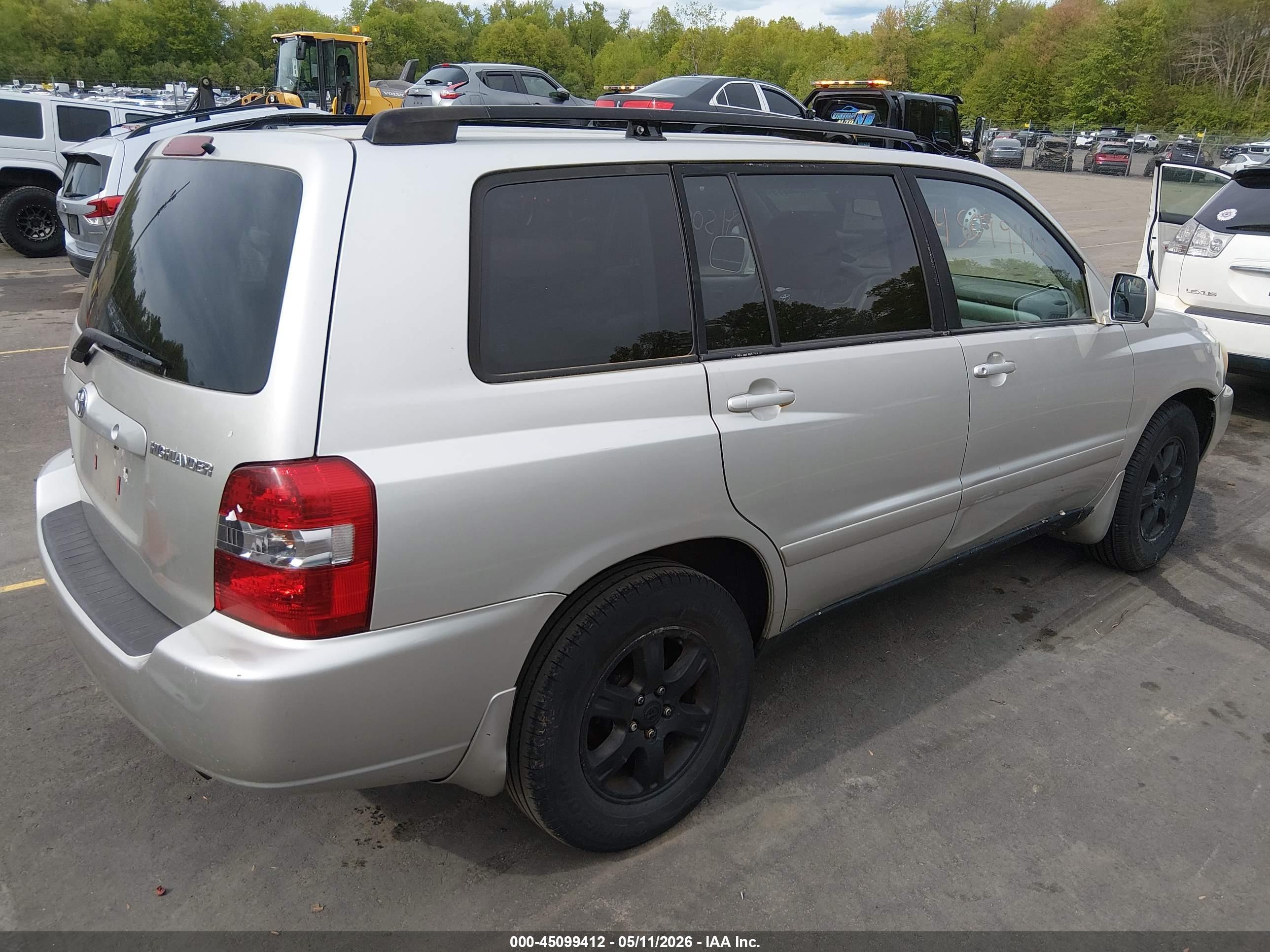 TOYOTA HIGHLANDER image 4
