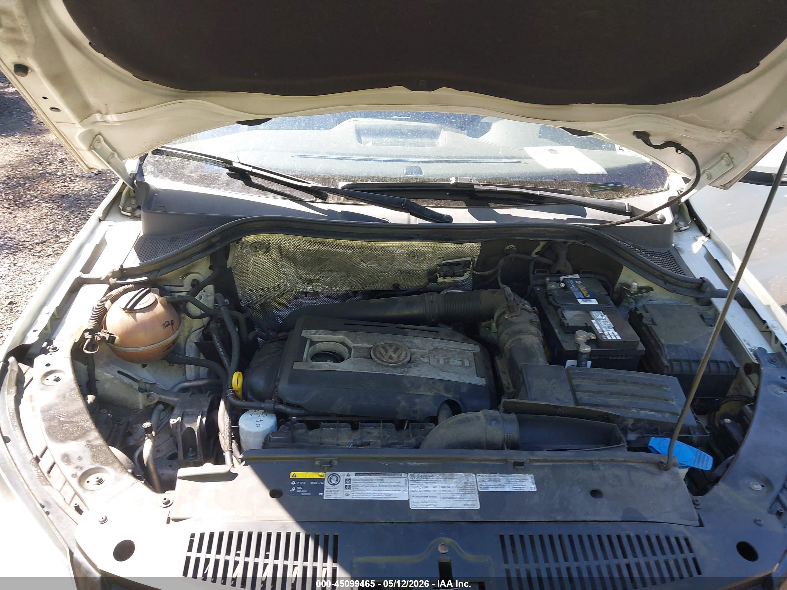 VOLKSWAGEN TIGUAN image 10