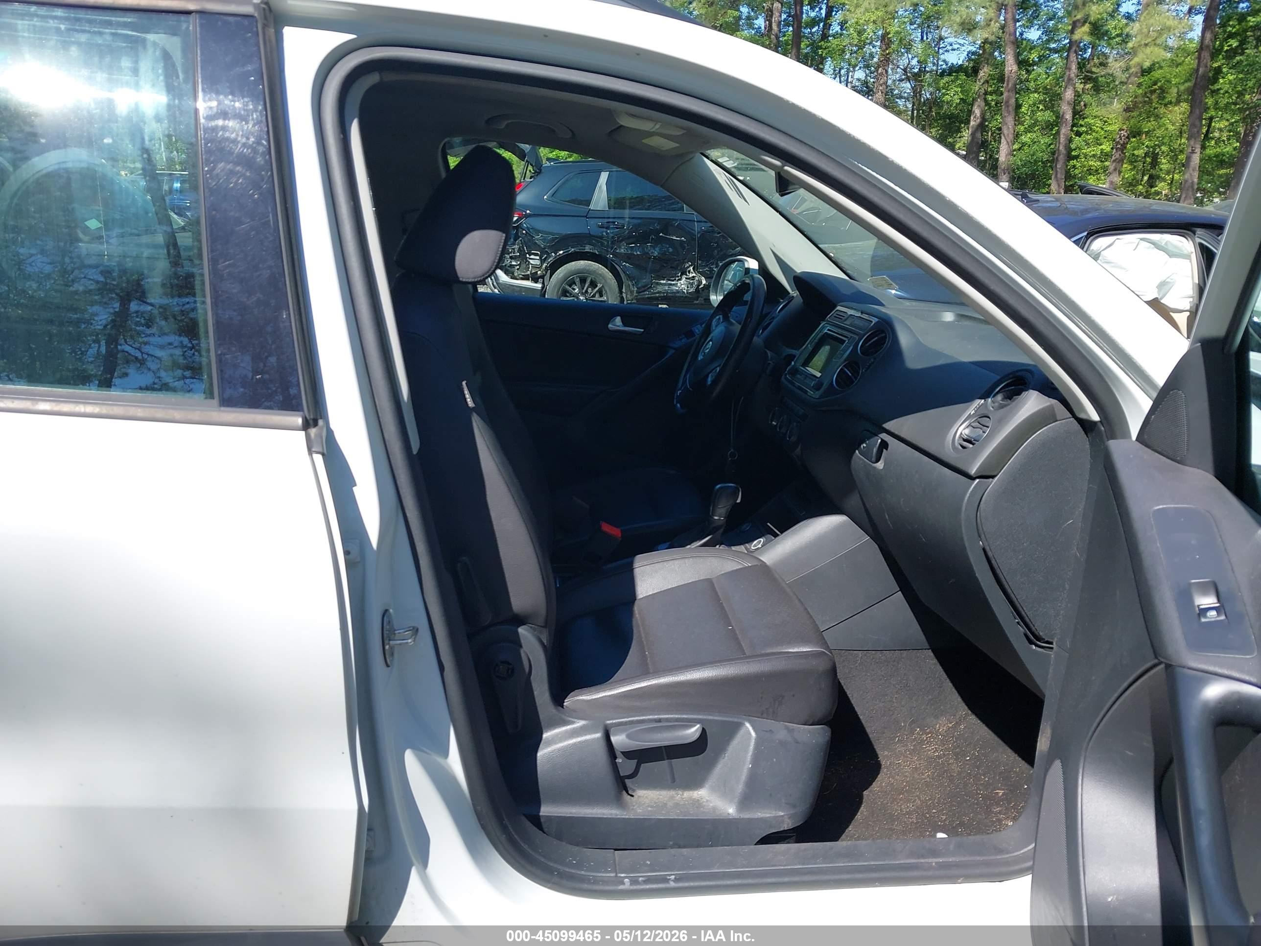 VOLKSWAGEN TIGUAN image 5