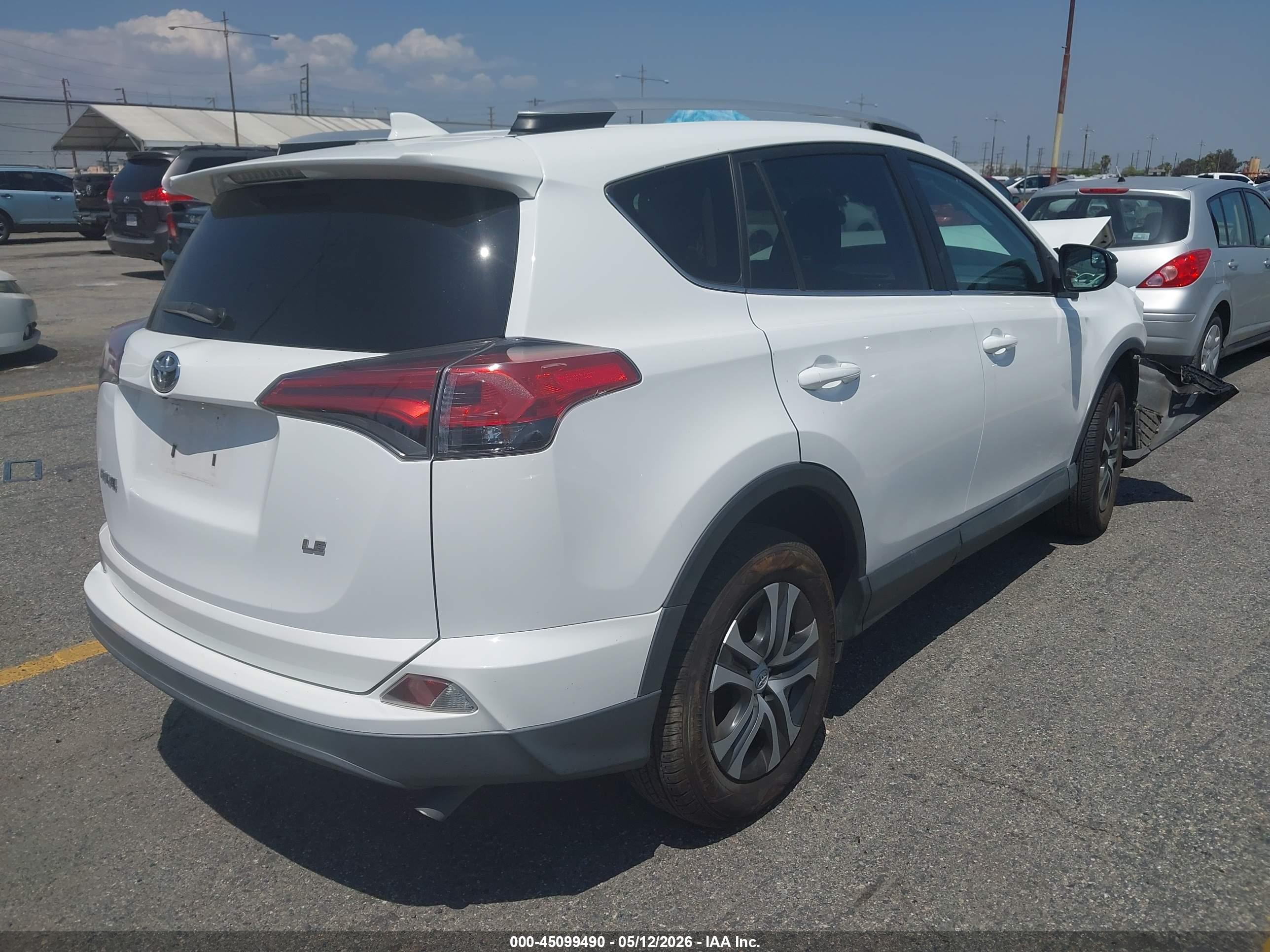 TOYOTA RAV4 image 4