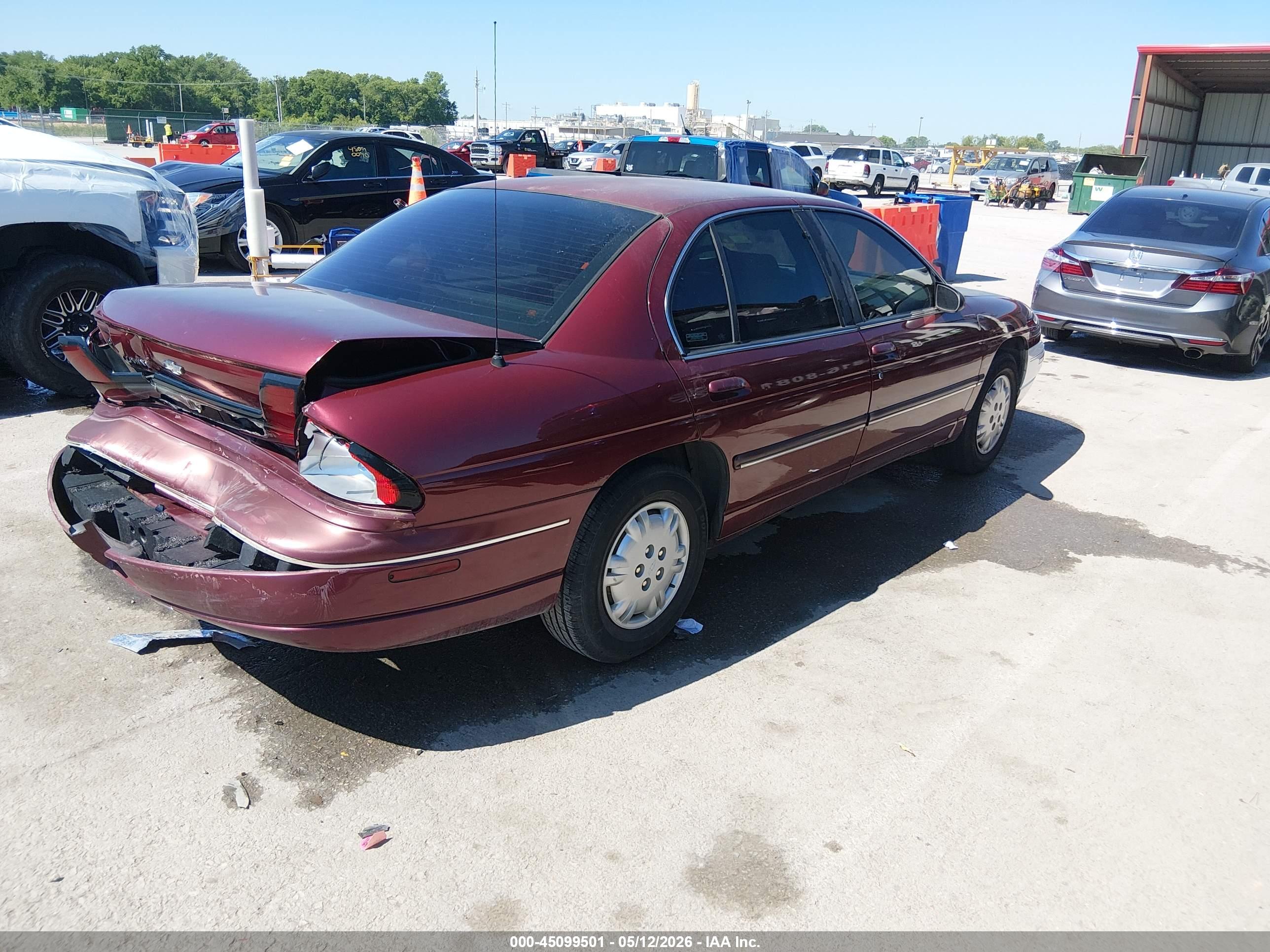 CHEVROLET LUMINA image 4