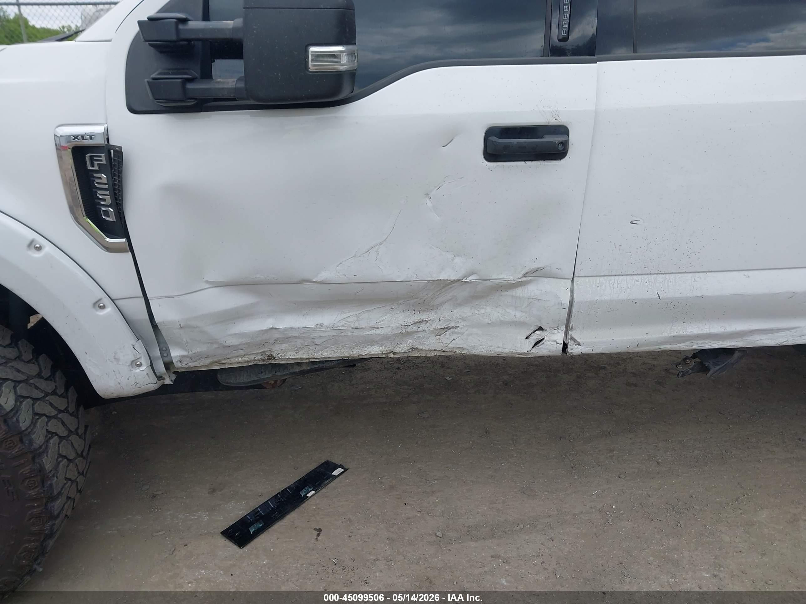 FORD F-250 image 6
