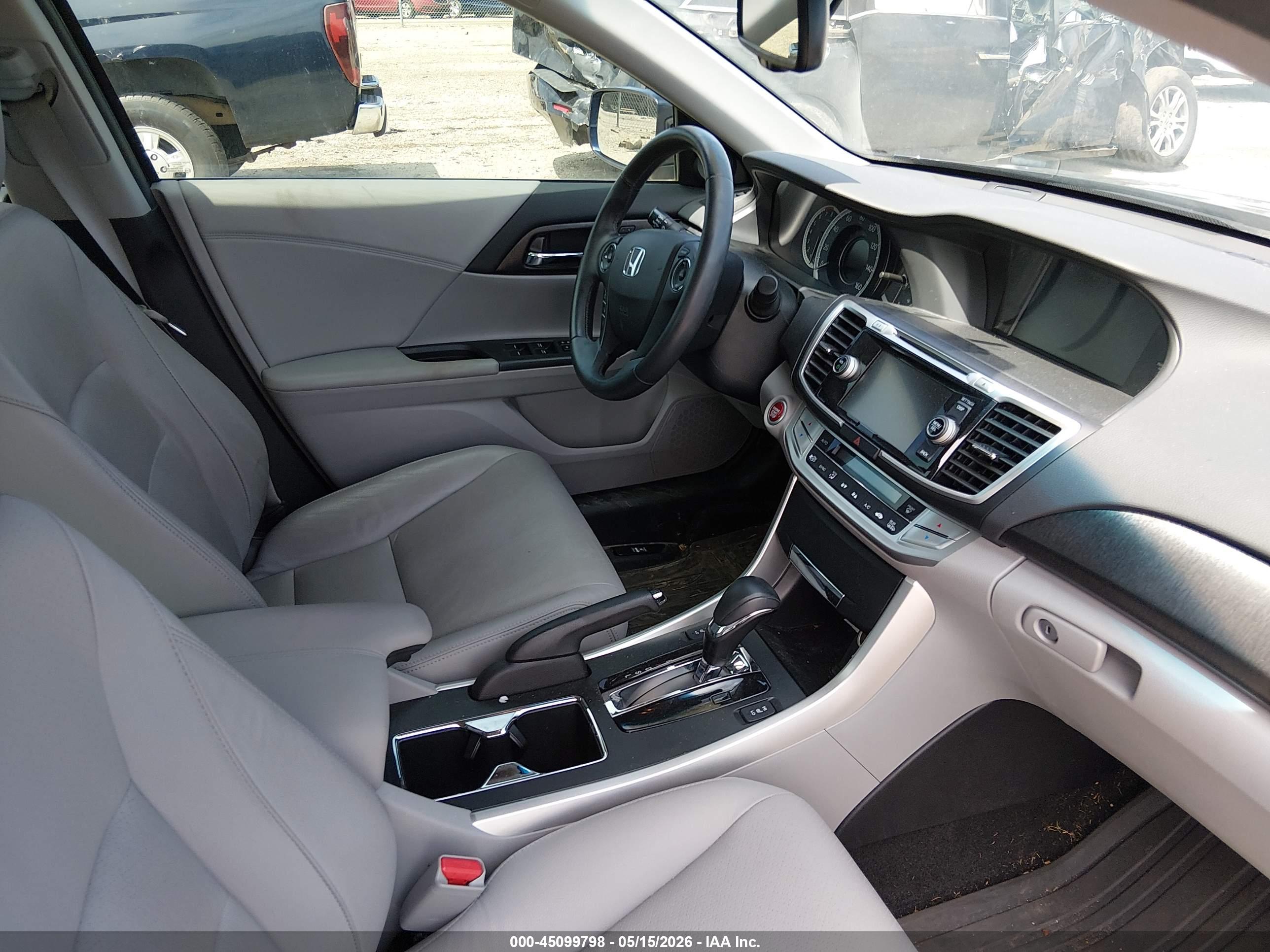 HONDA ACCORD image 5