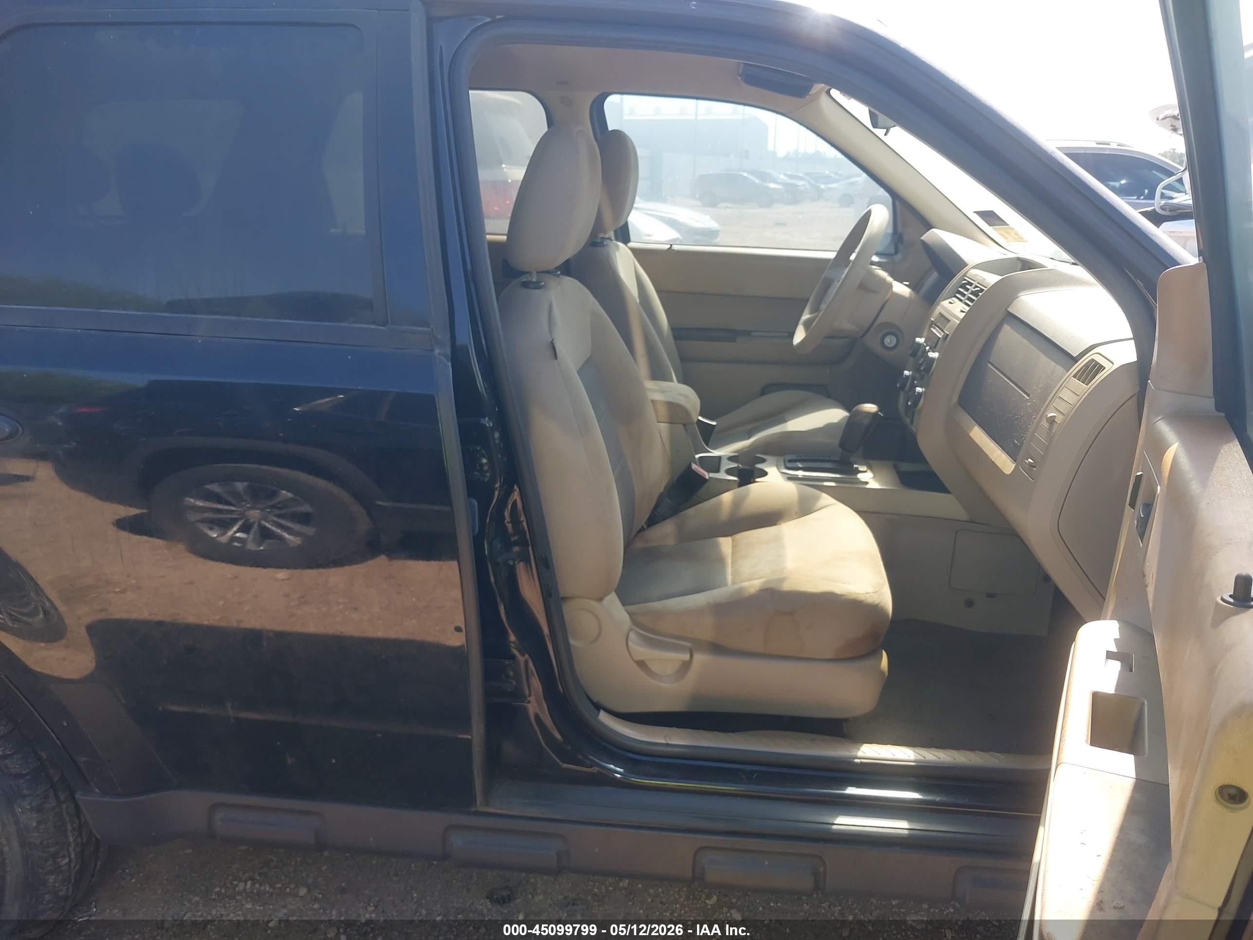 FORD ESCAPE image 5