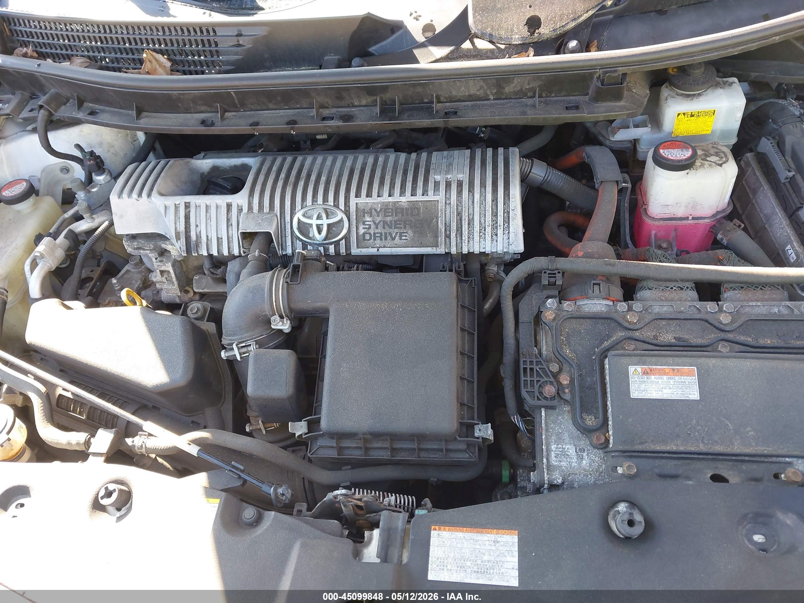 TOYOTA PRIUS image 10
