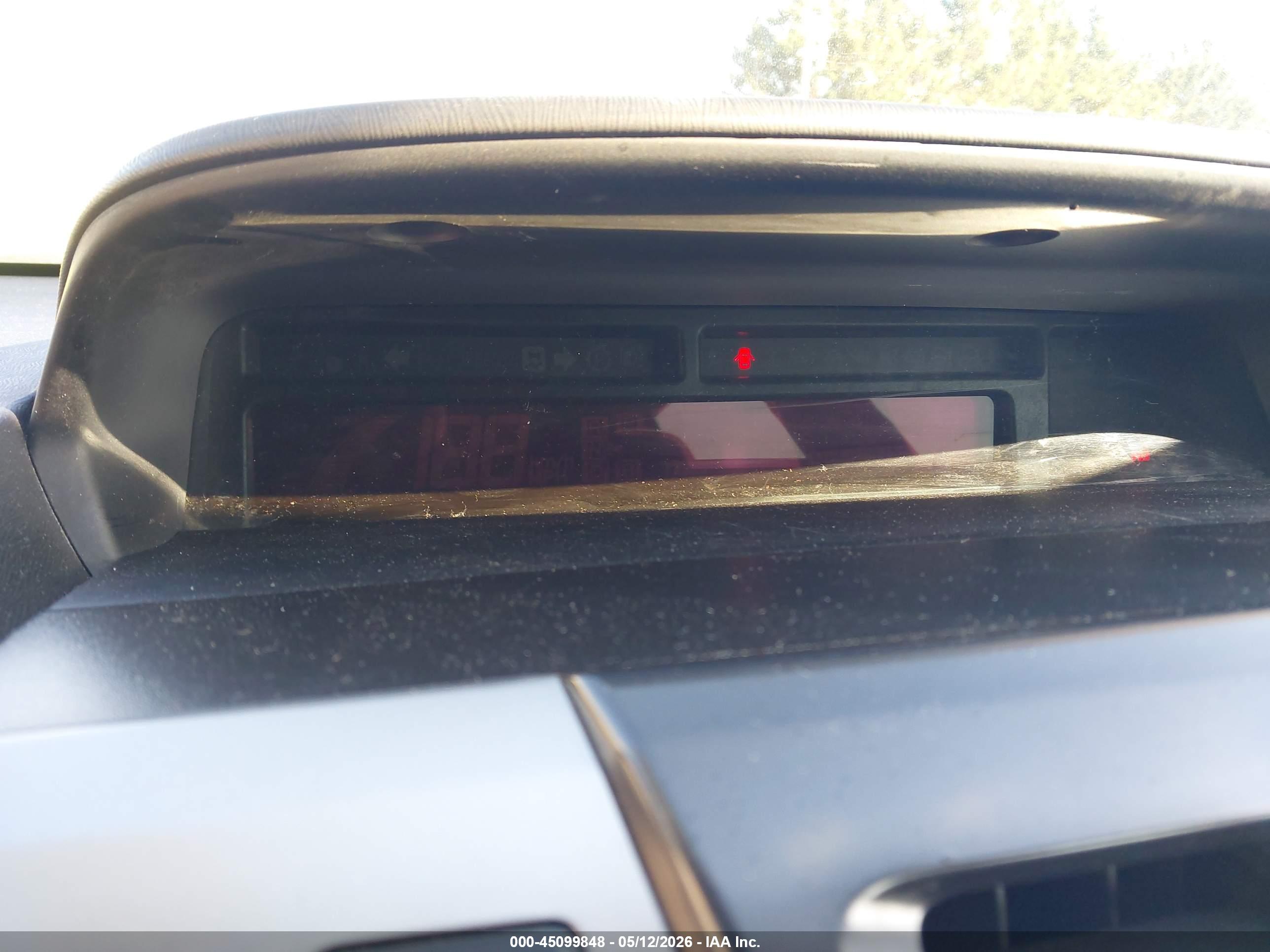 TOYOTA PRIUS image 7