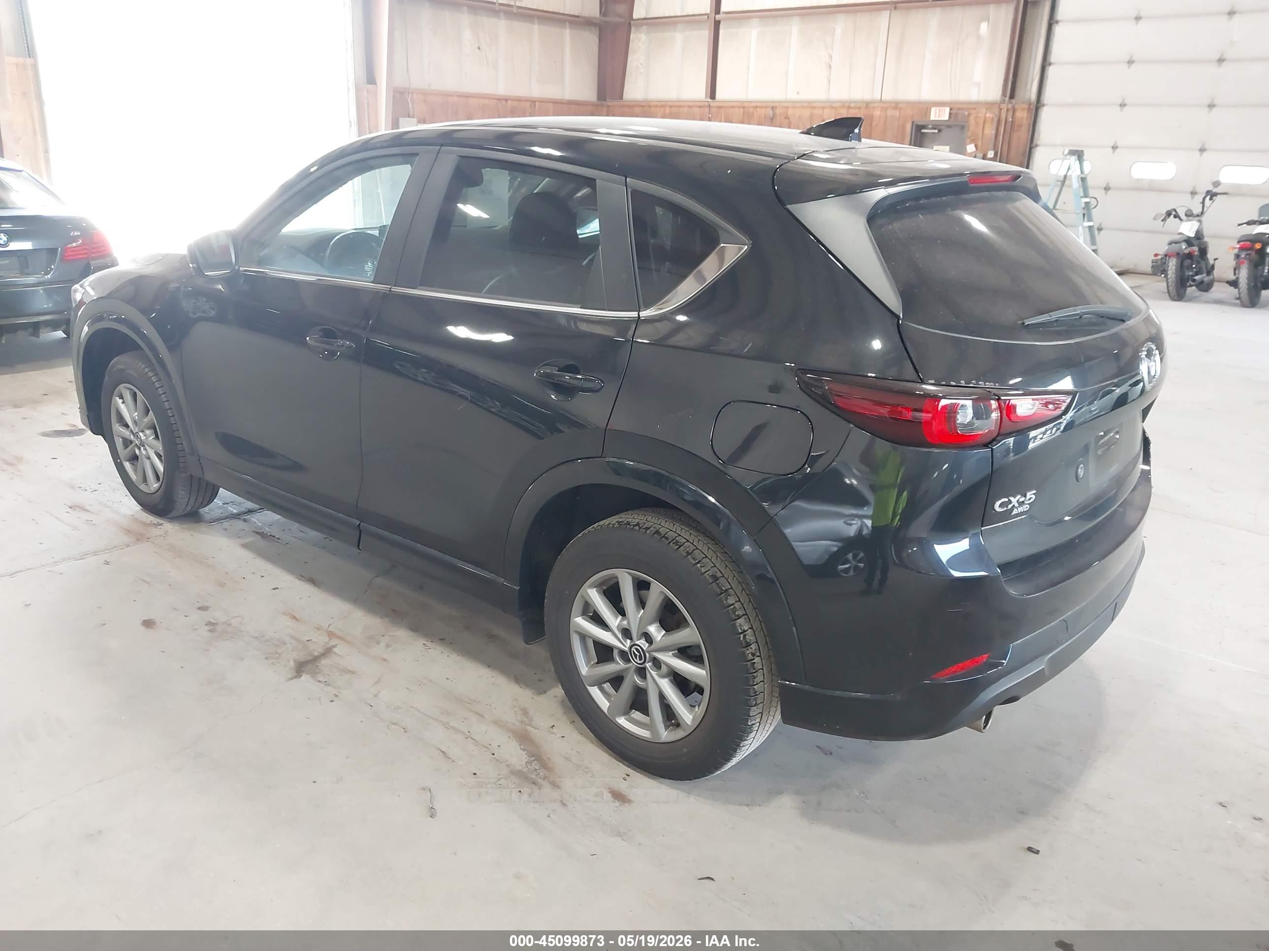 MAZDA CX-5 image 3