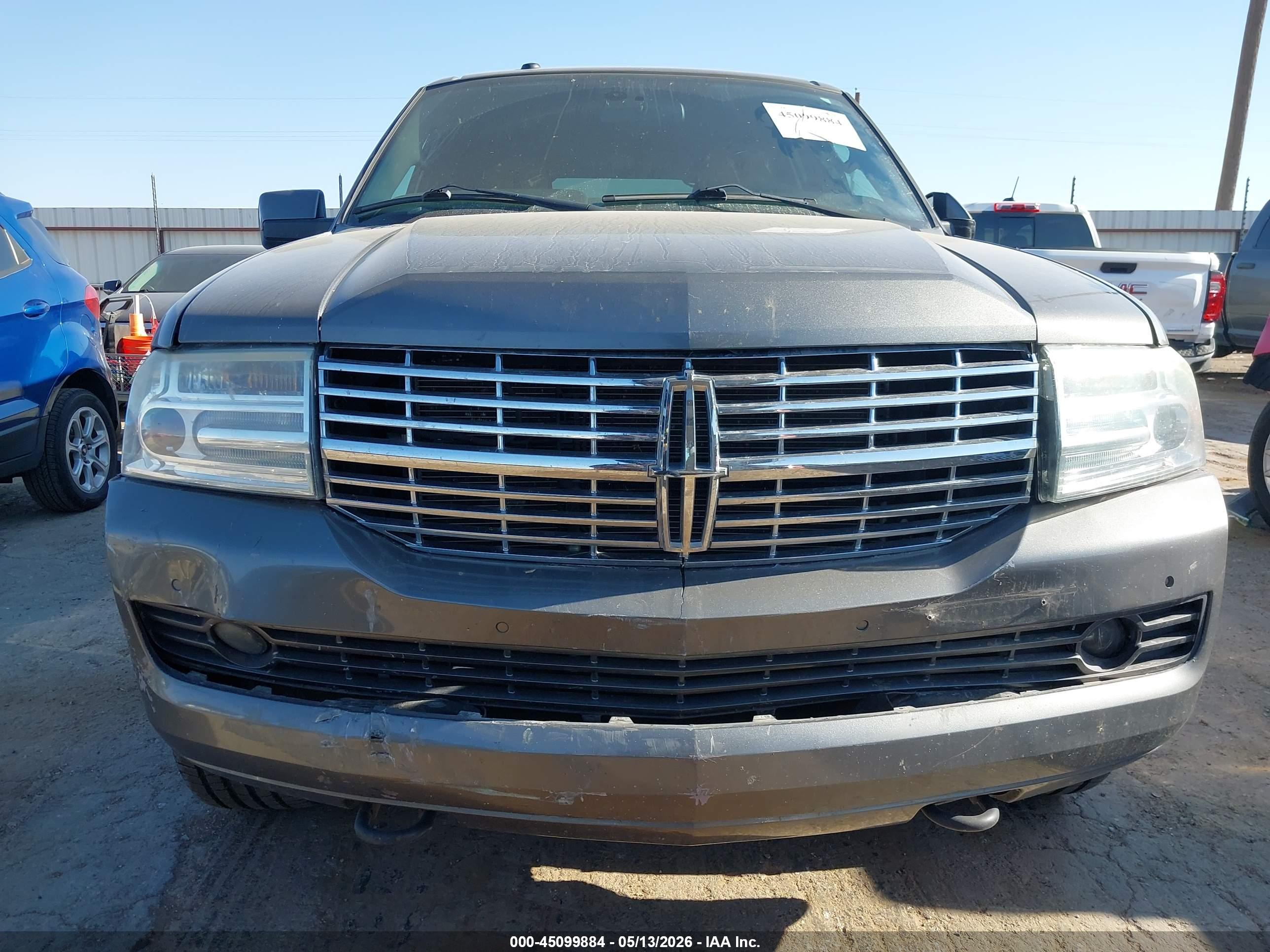 LINCOLN NAVIGATOR image 6
