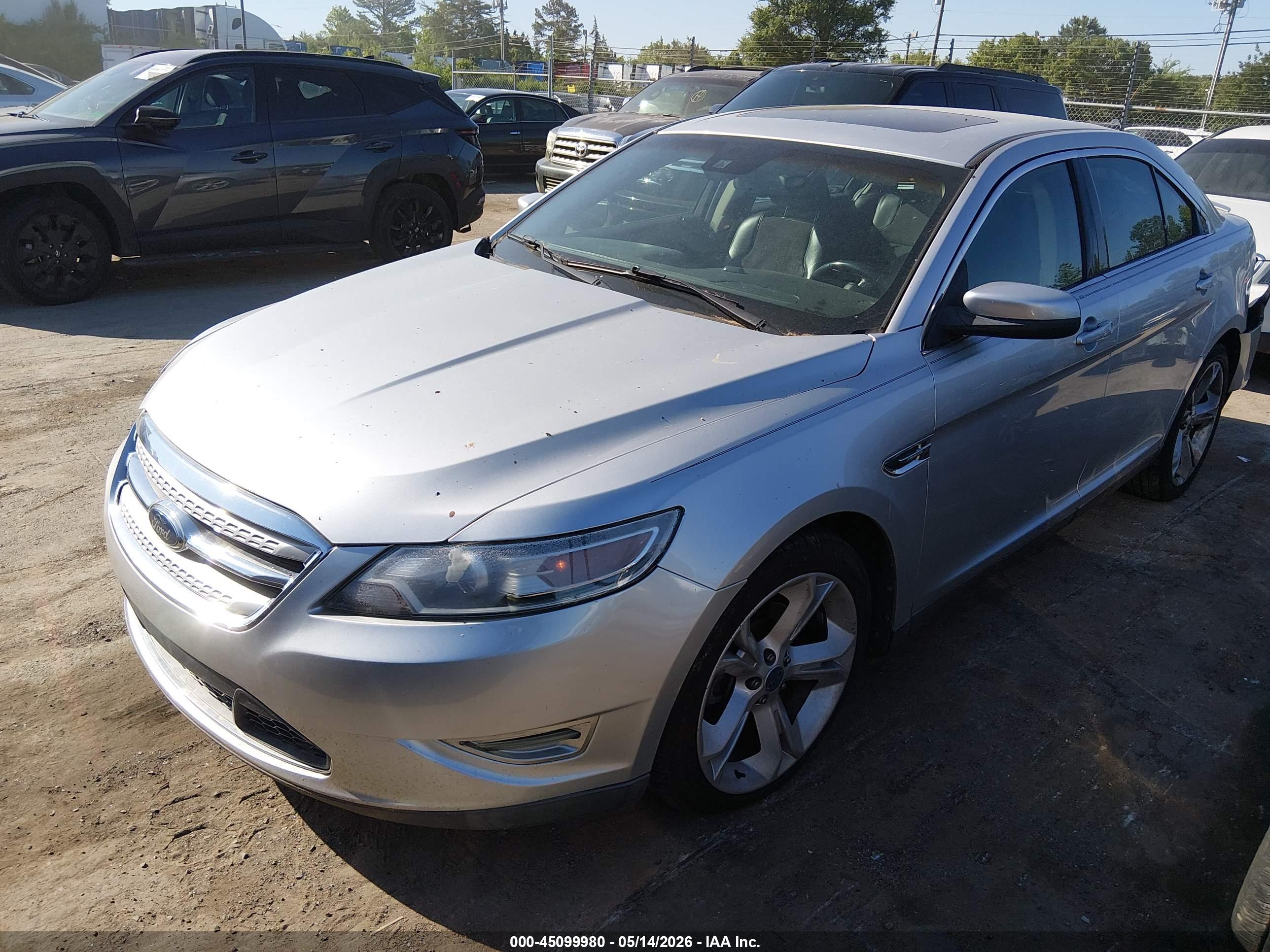 FORD TAURUS image 2