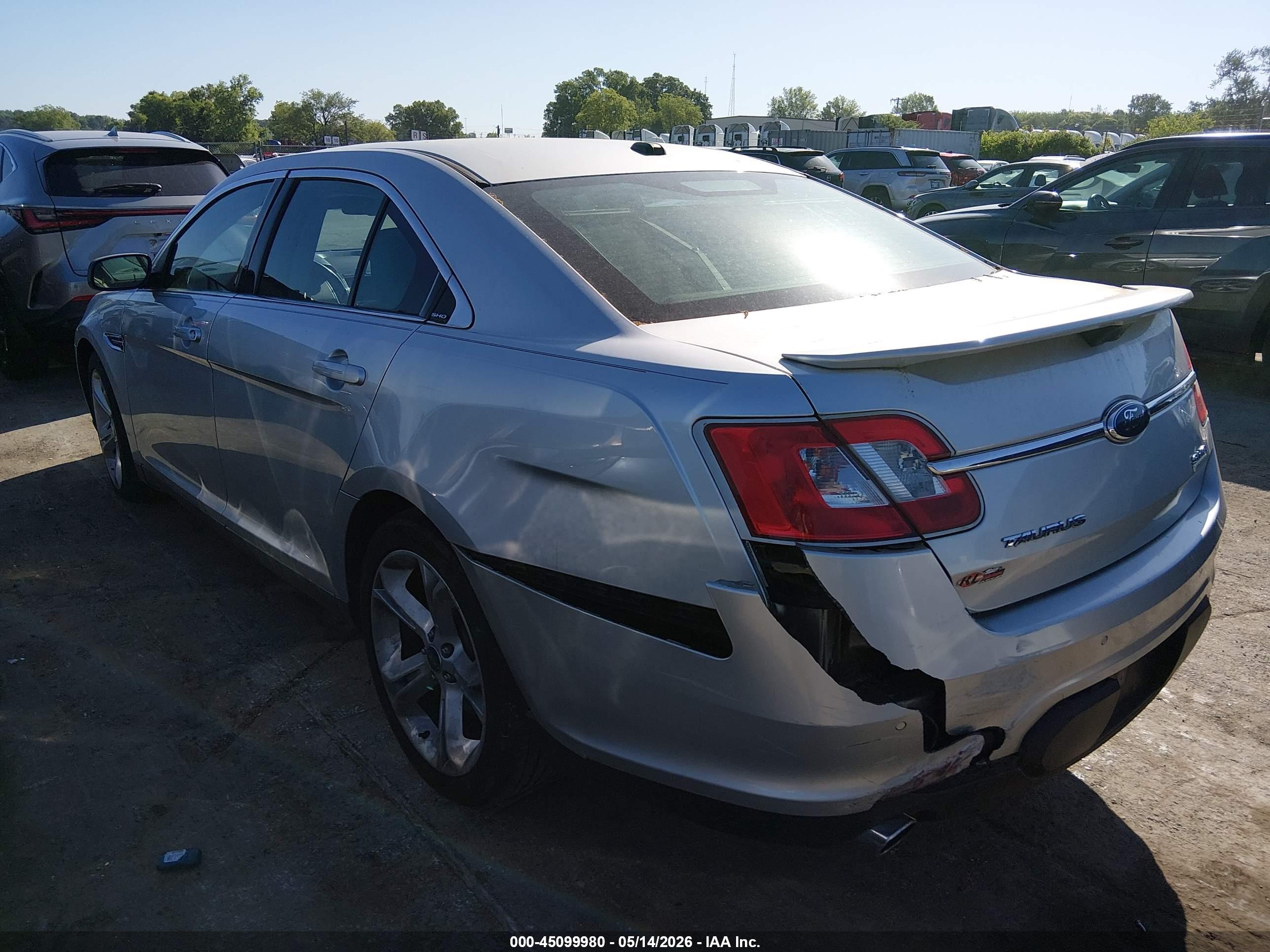 FORD TAURUS image 3