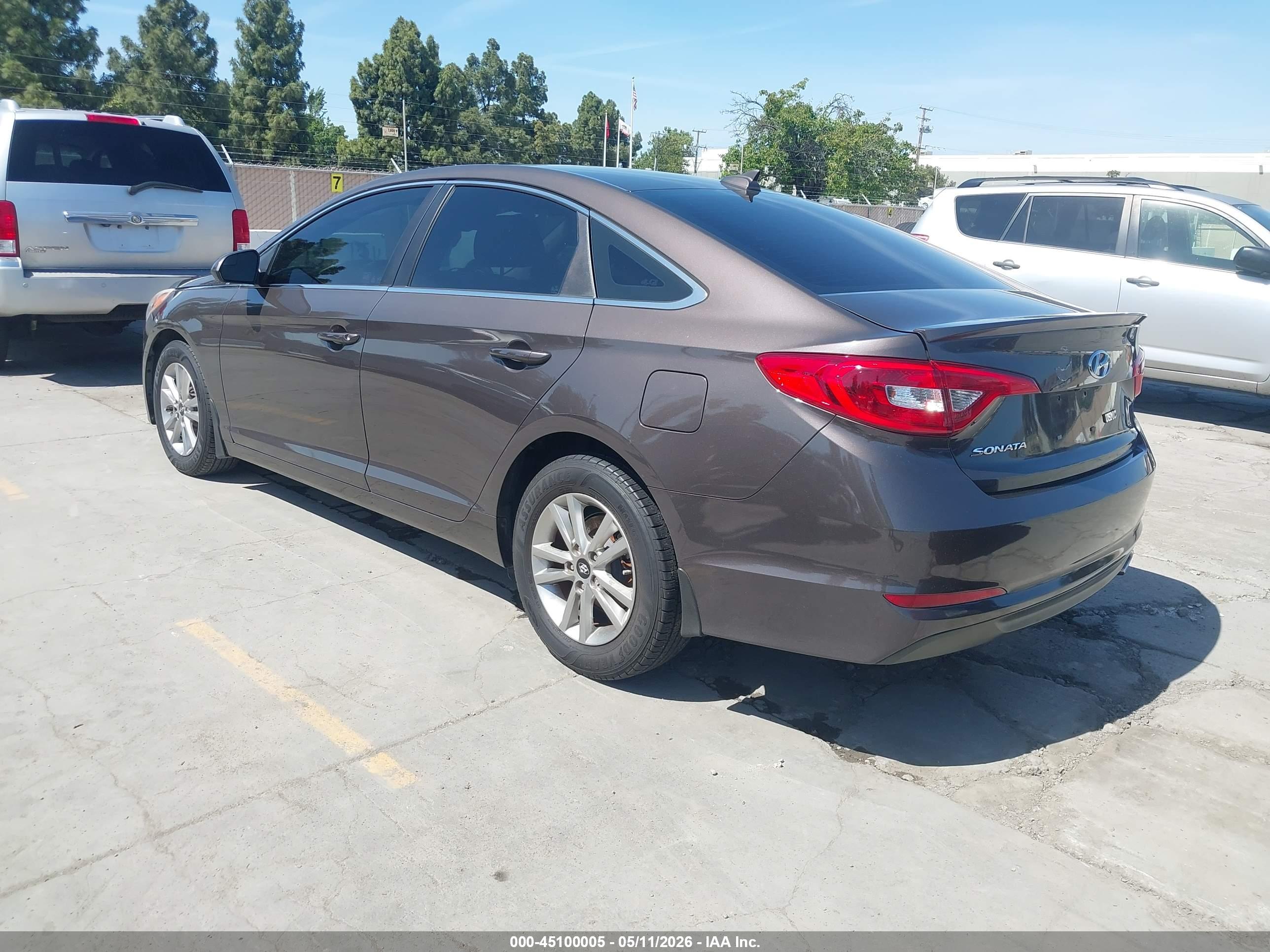 HYUNDAI SONATA image 3
