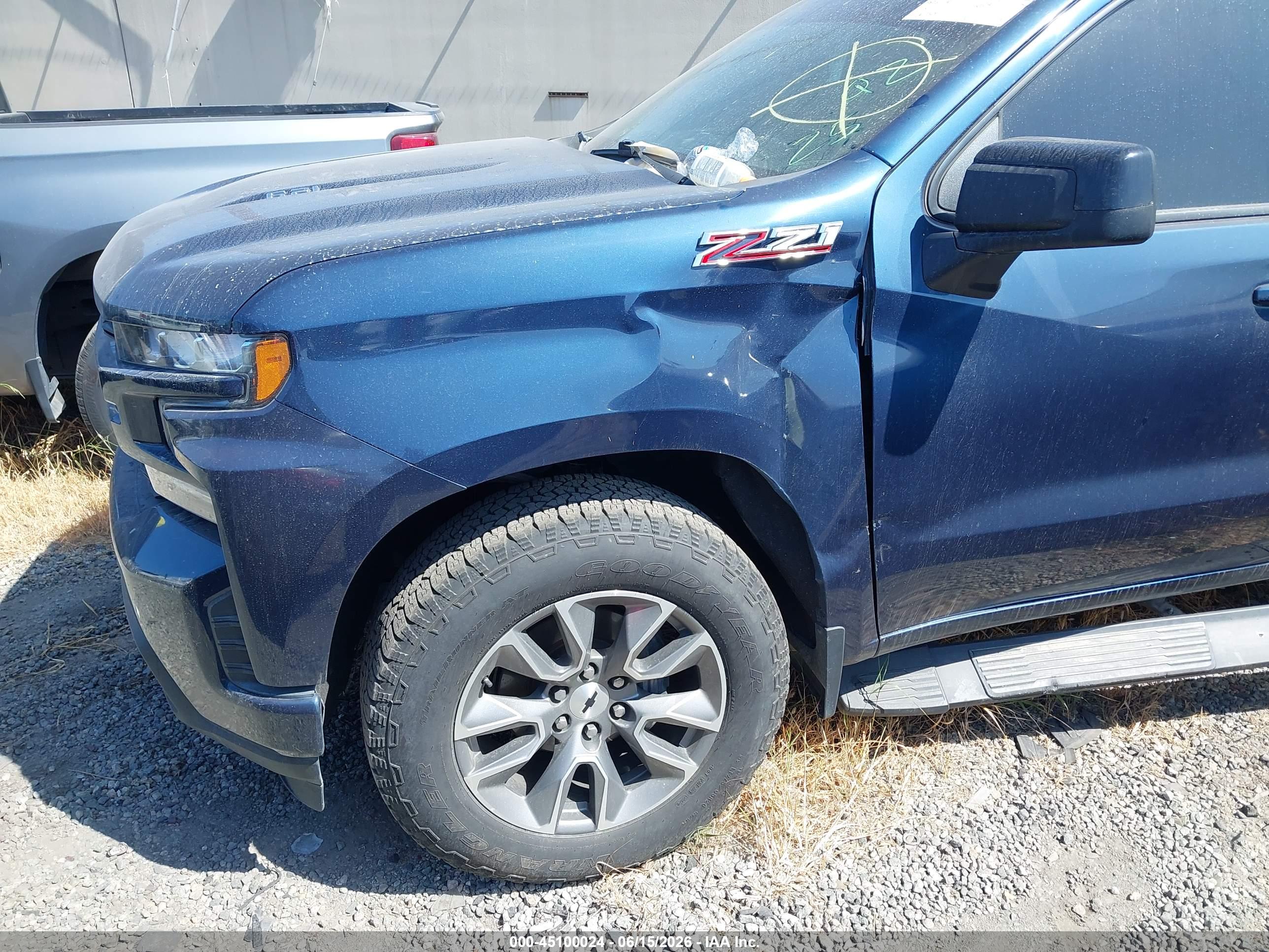 CHEVROLET SILVERADO image 2