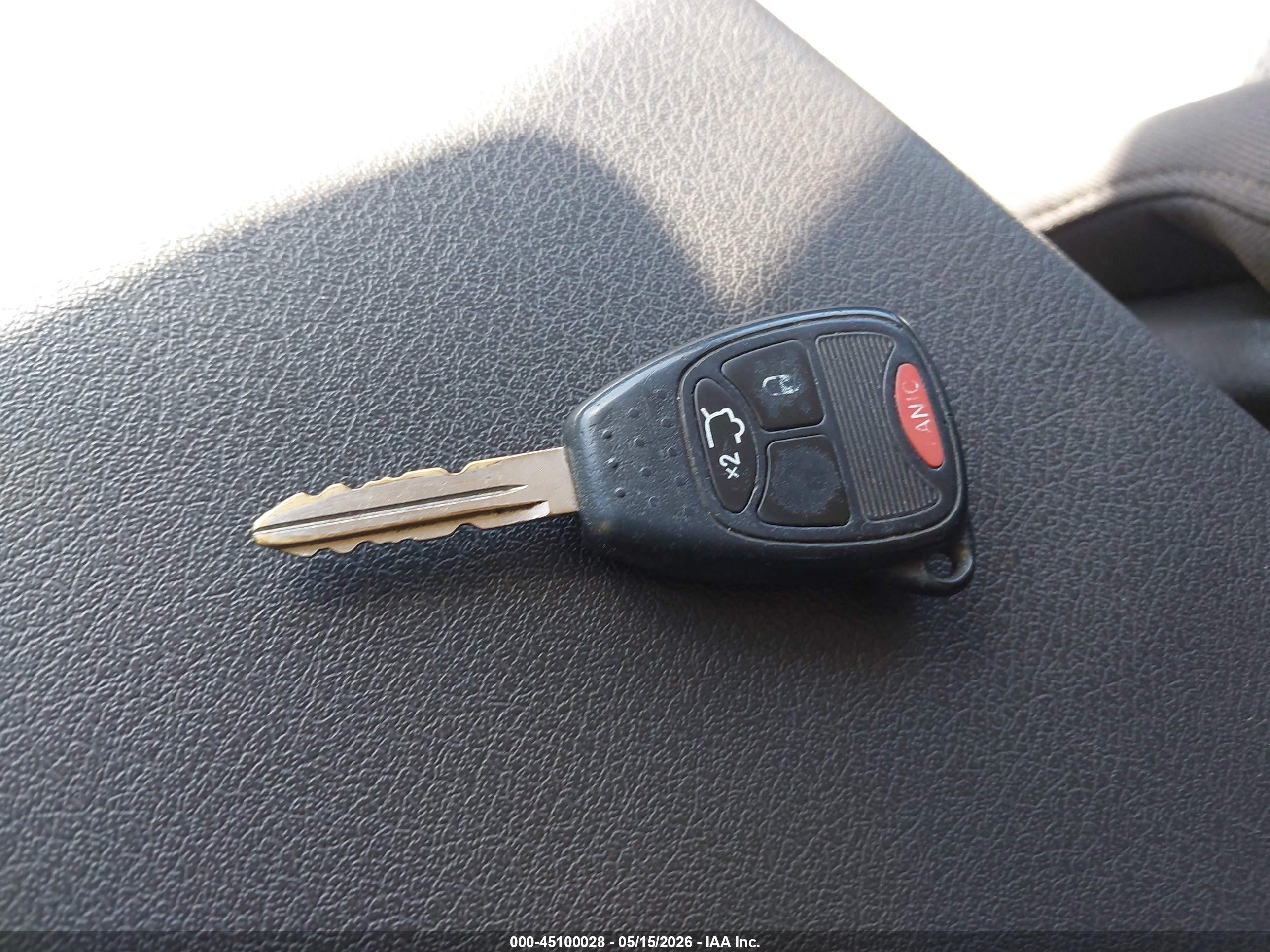 JEEP LIBERTY image 11