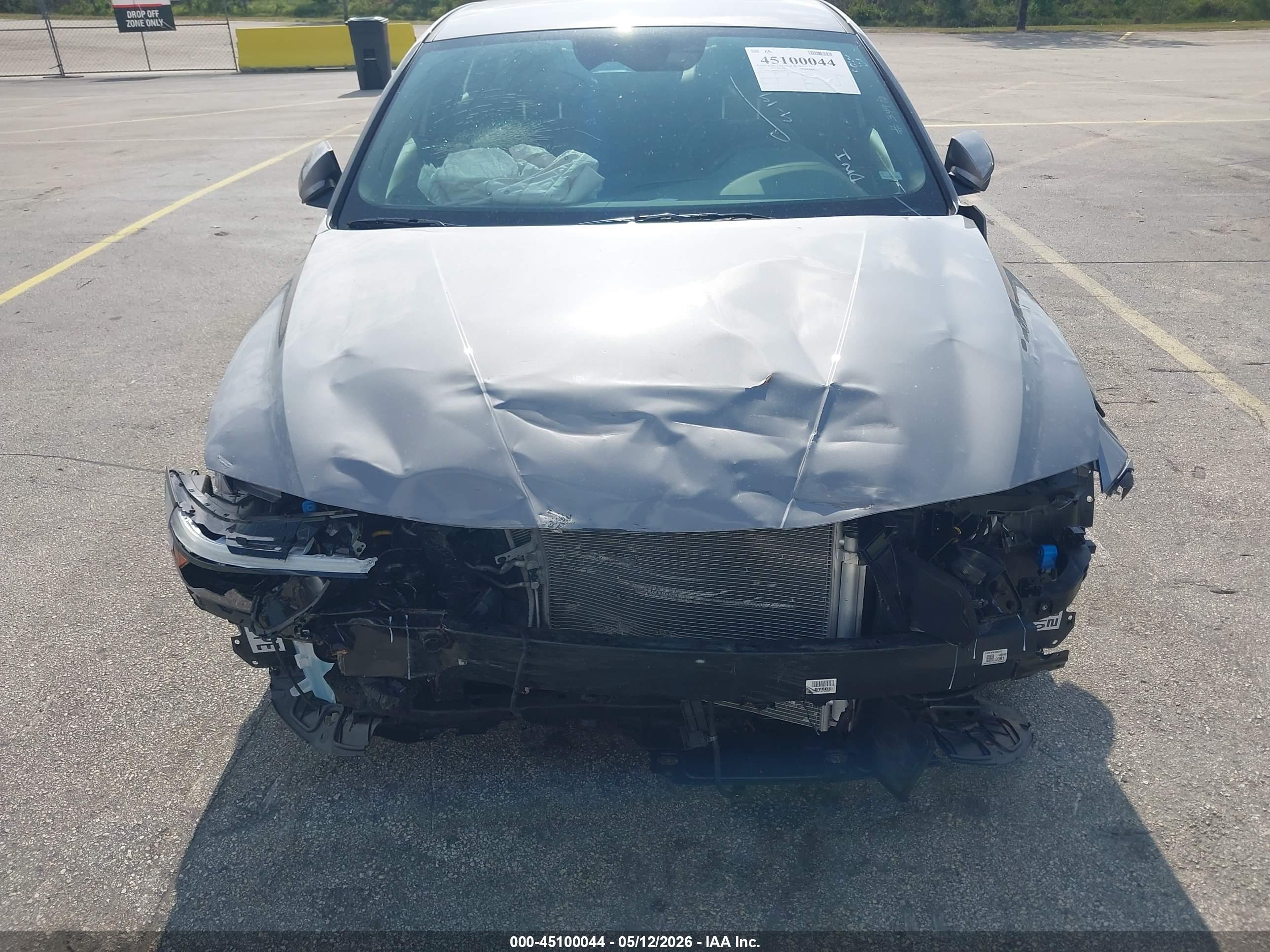 HYUNDAI ELANTRA image 6