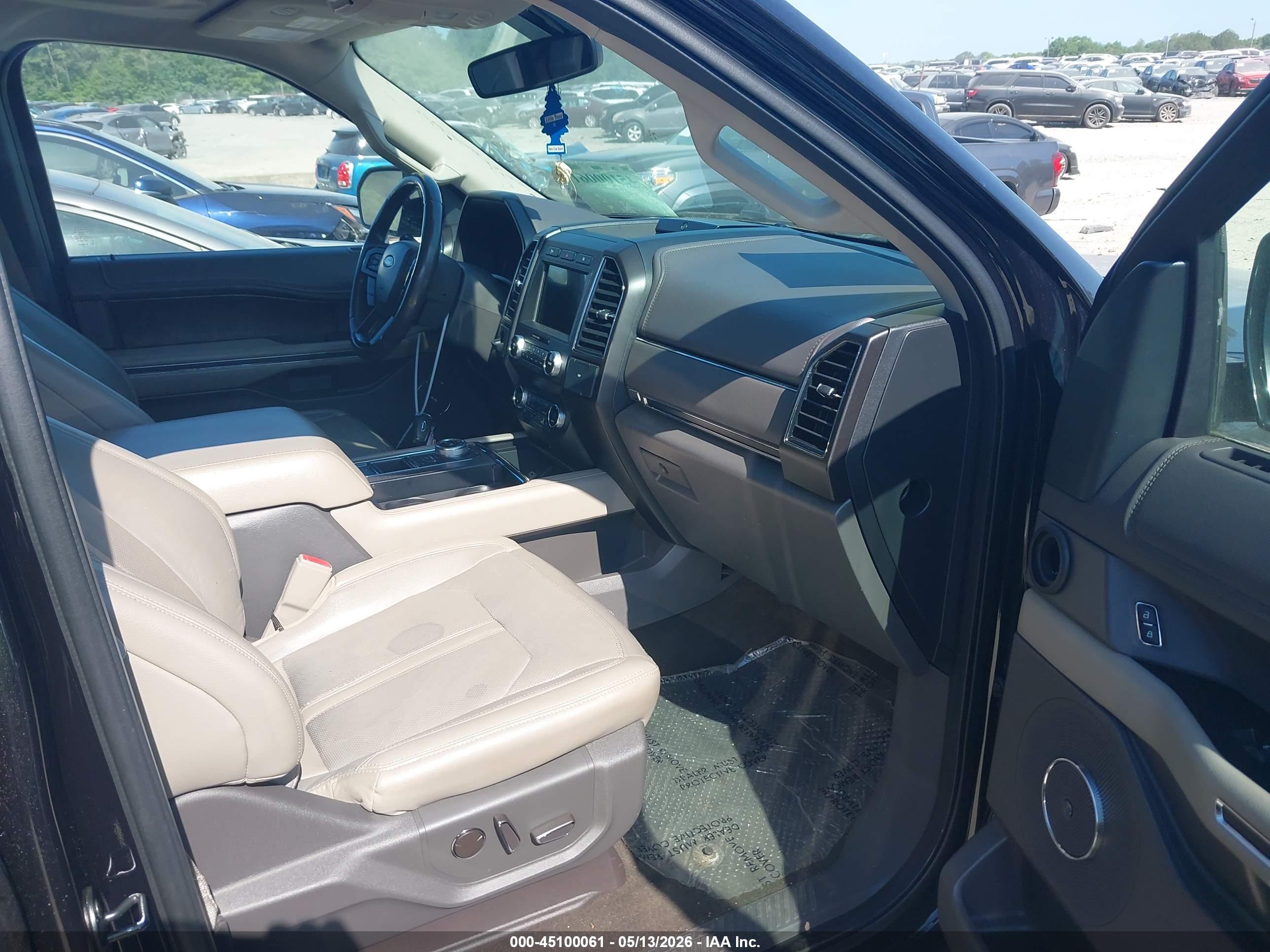 FORD EXPEDITION image 5