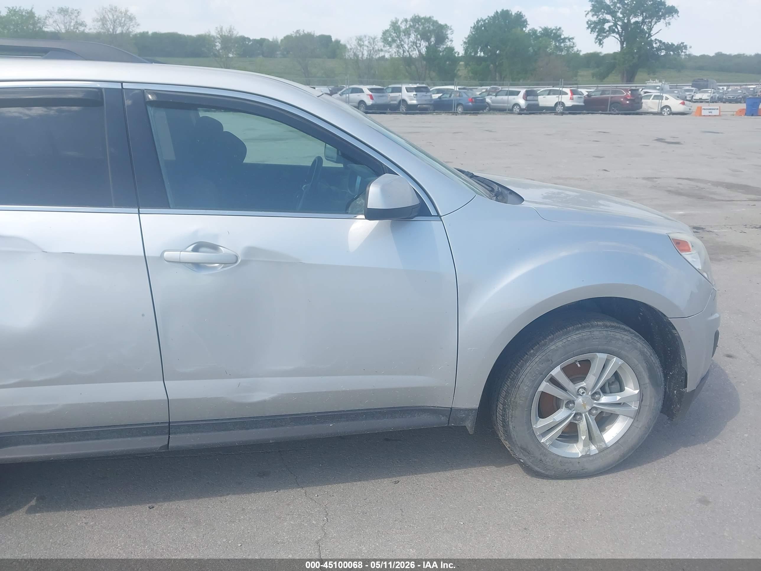 CHEVROLET EQUINOX image 6
