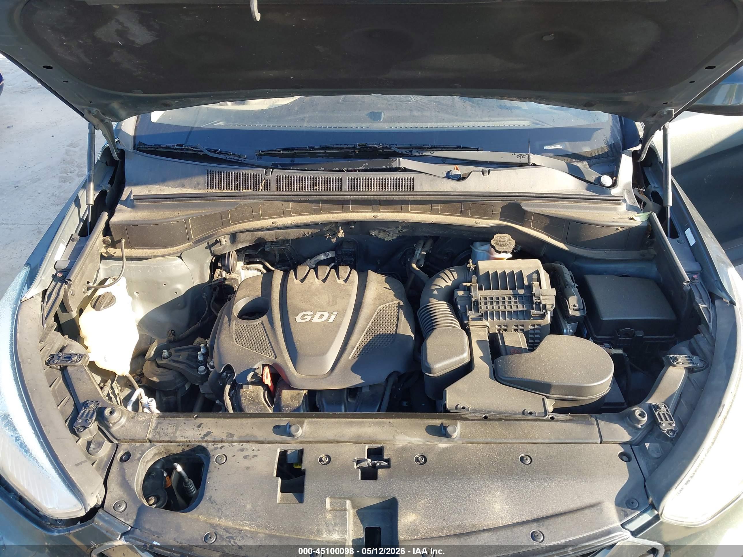 HYUNDAI SANTA image 10