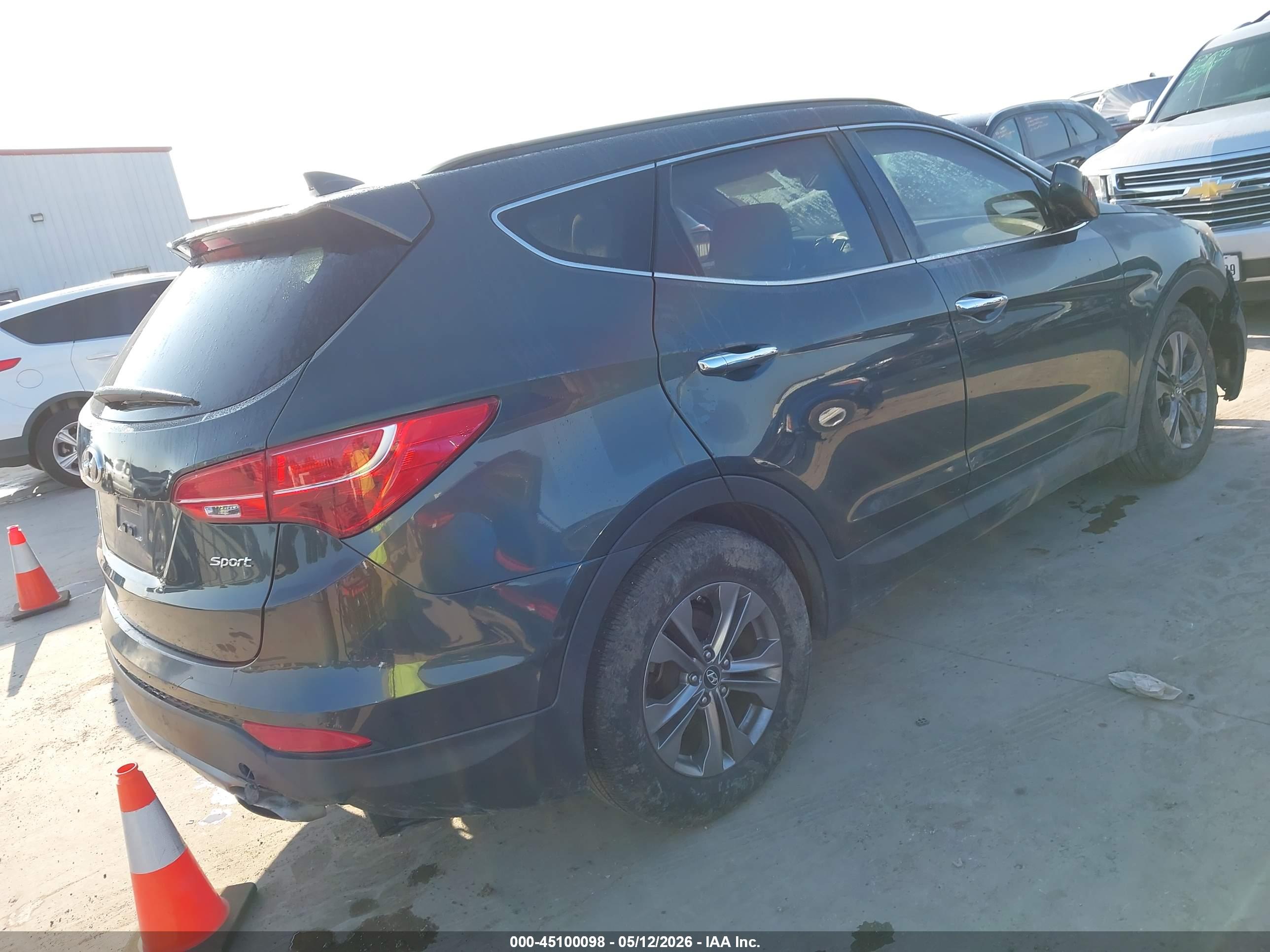 HYUNDAI SANTA image 4