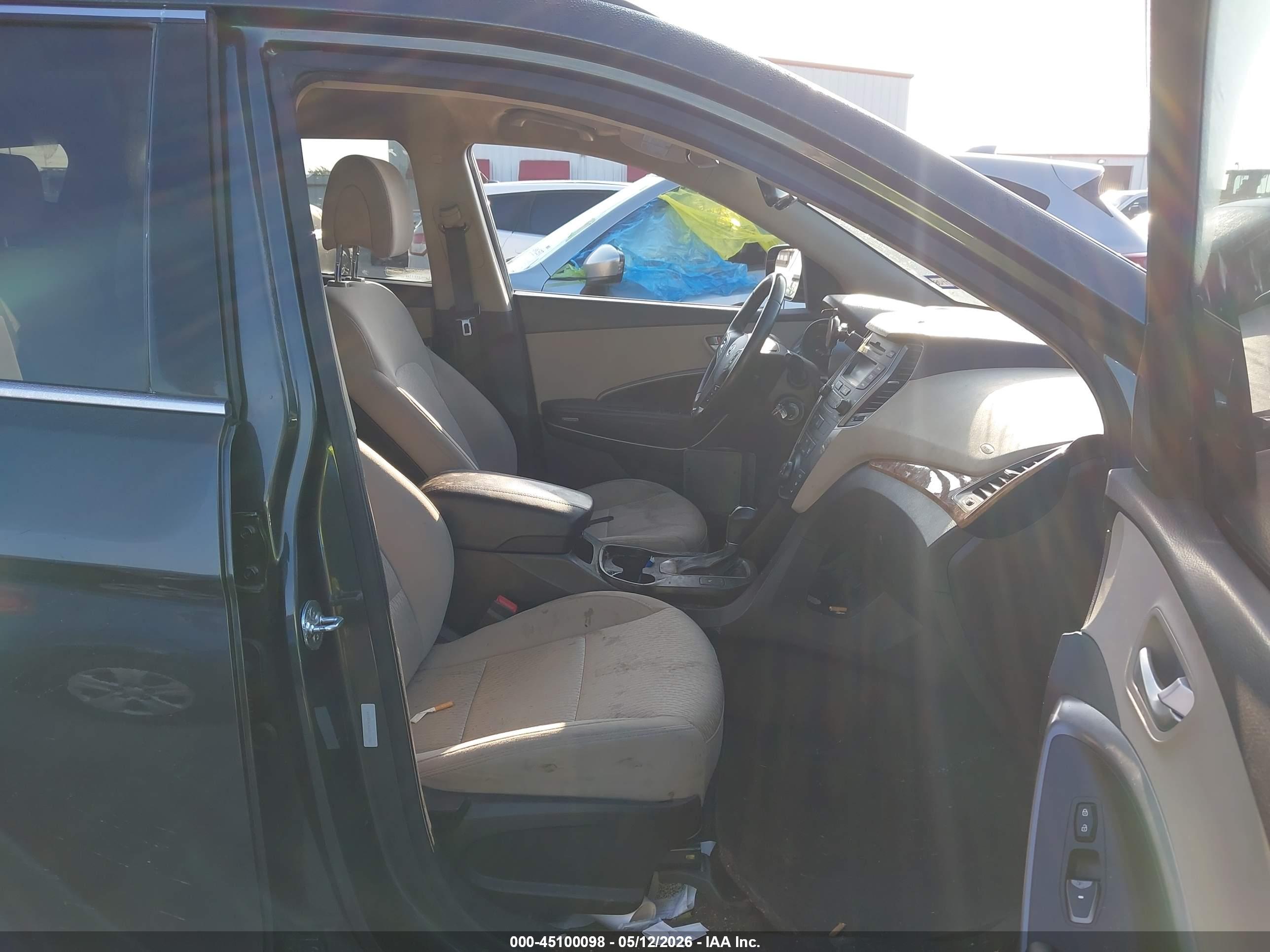 HYUNDAI SANTA image 5