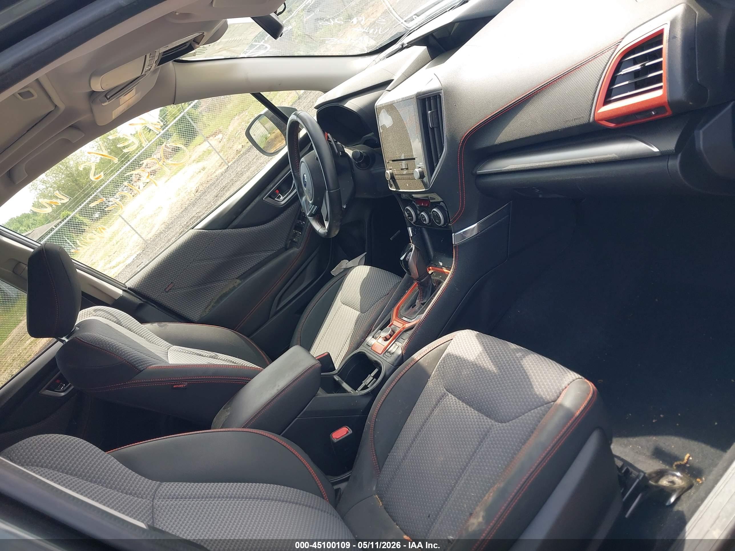 SUBARU FORESTER image 5