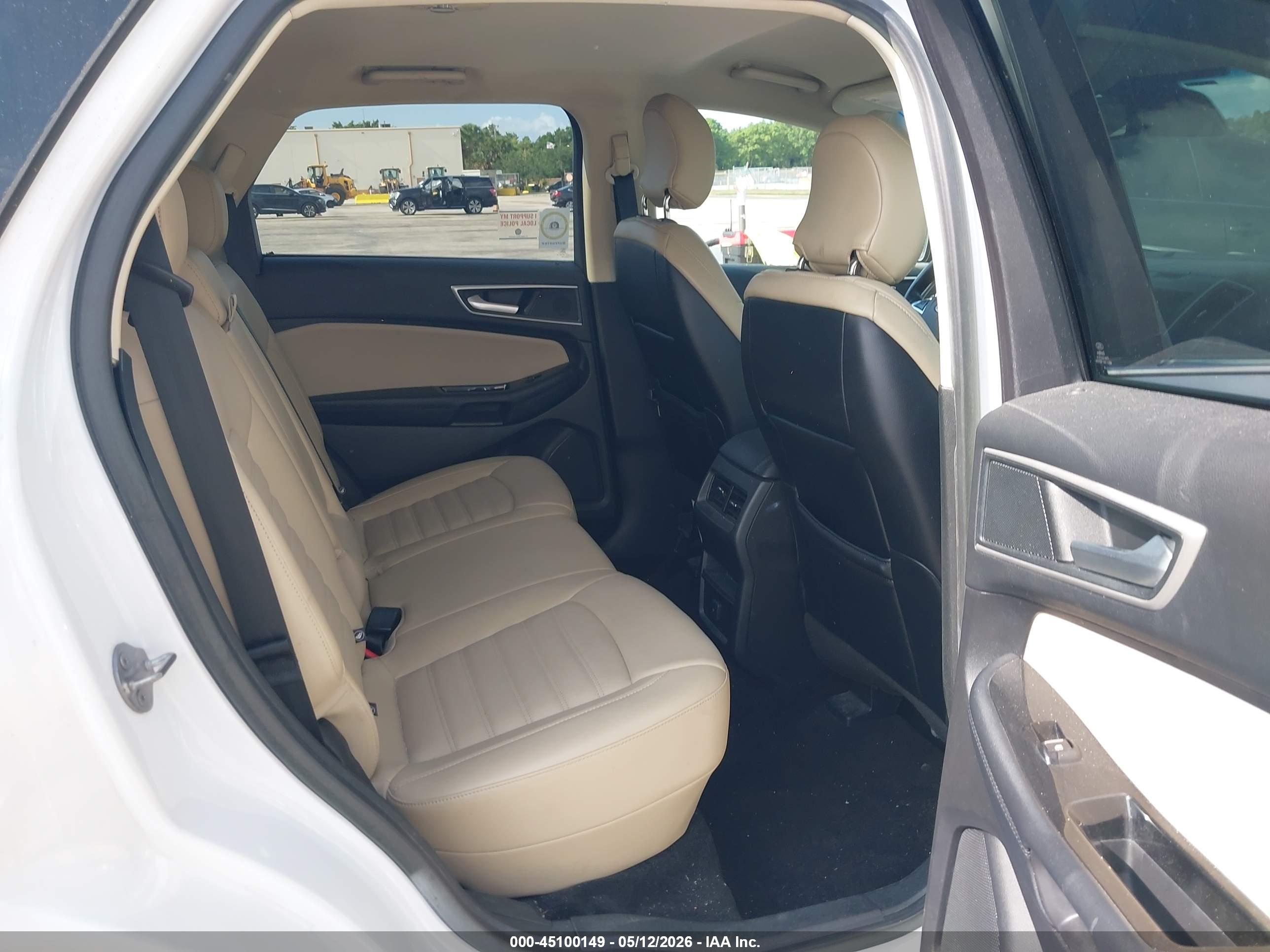 FORD EDGE image 8