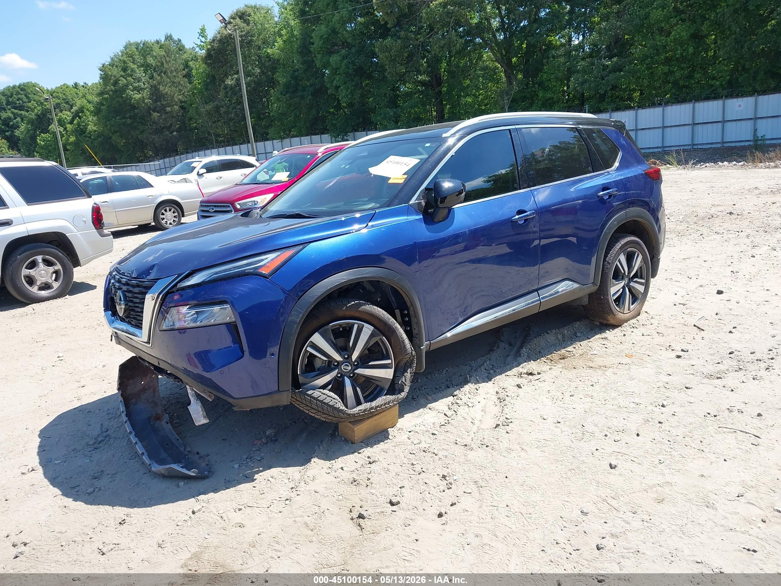 NISSAN ROGUE image 2