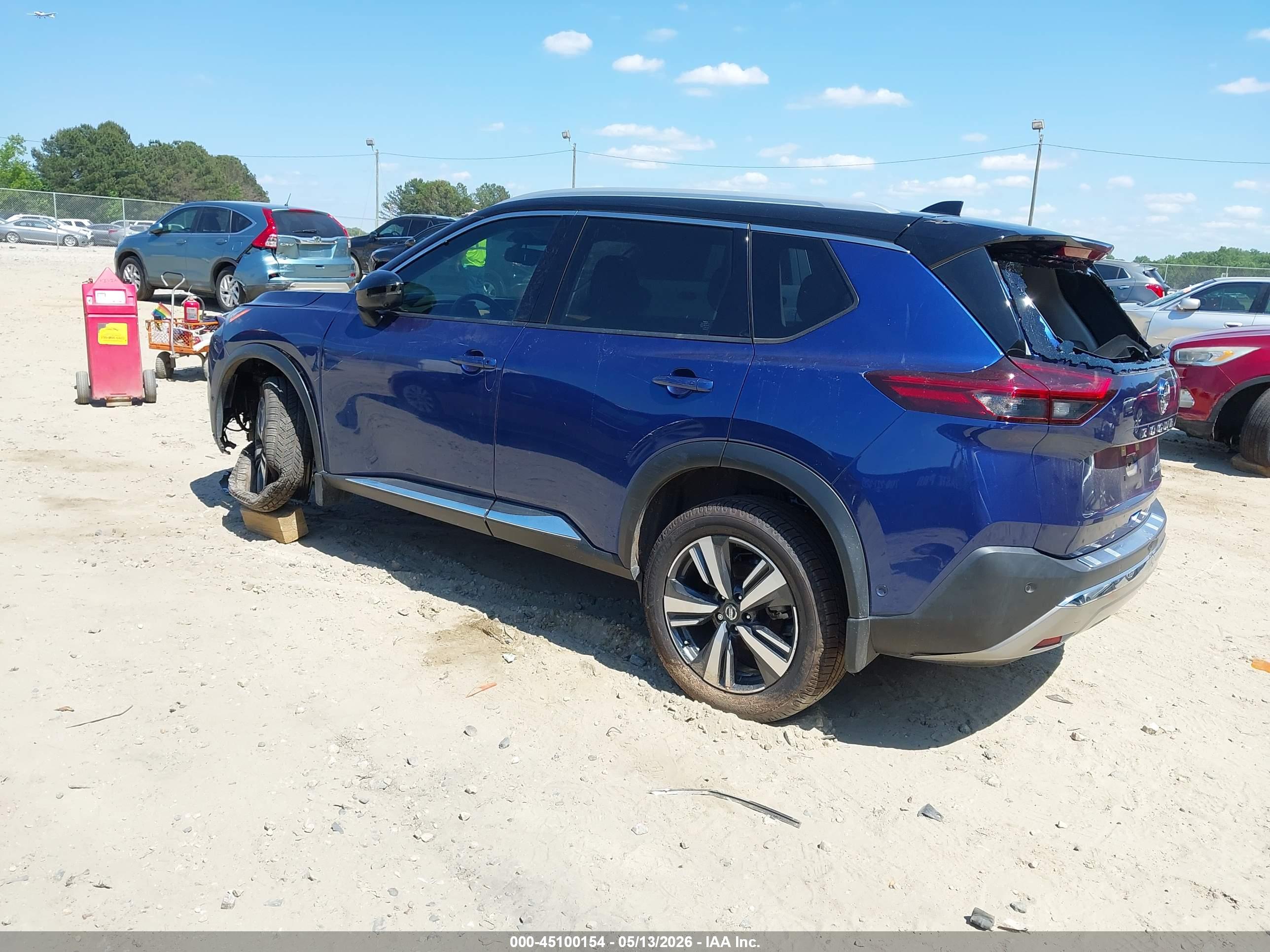 NISSAN ROGUE image 3