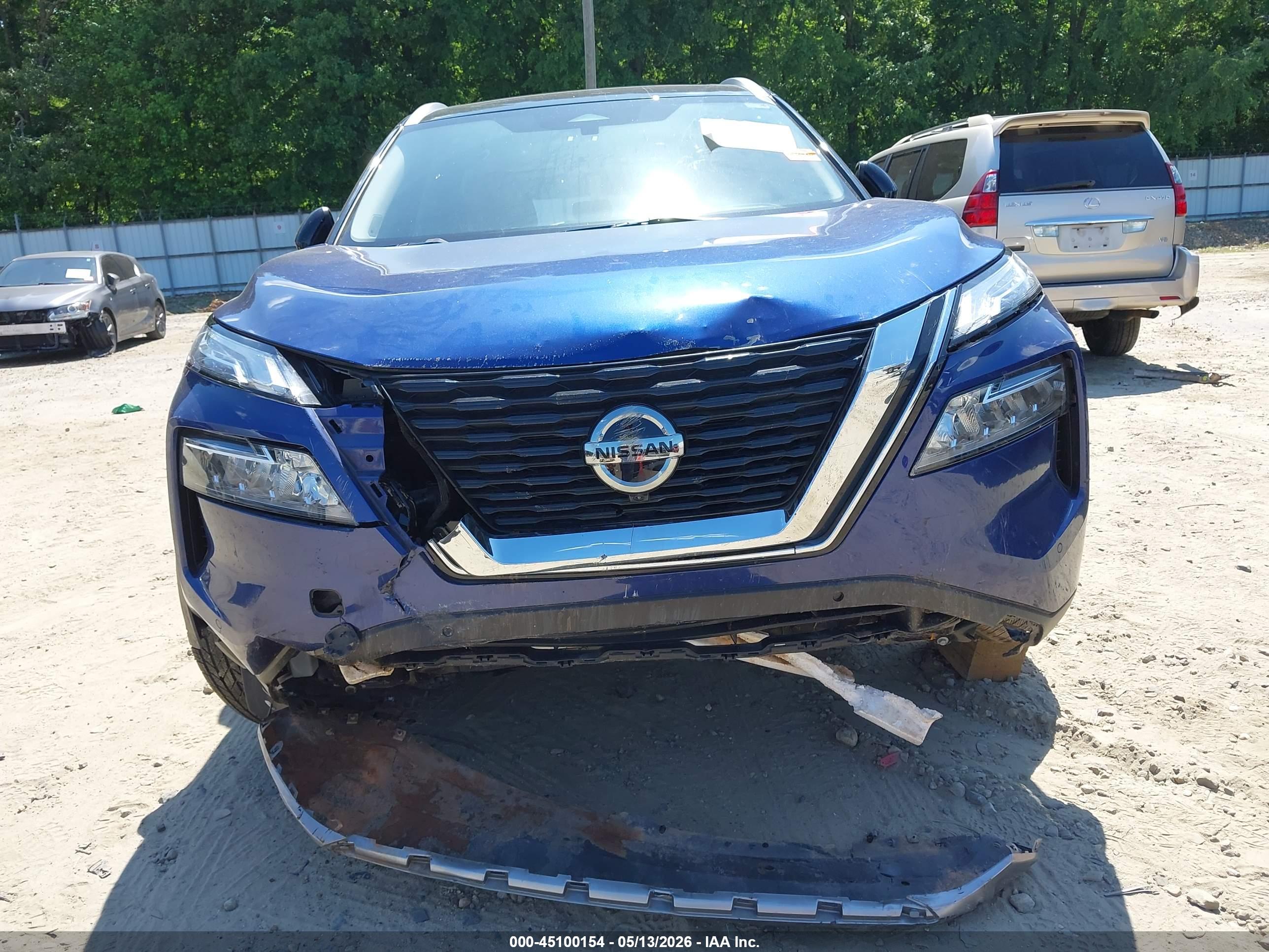 NISSAN ROGUE image 6