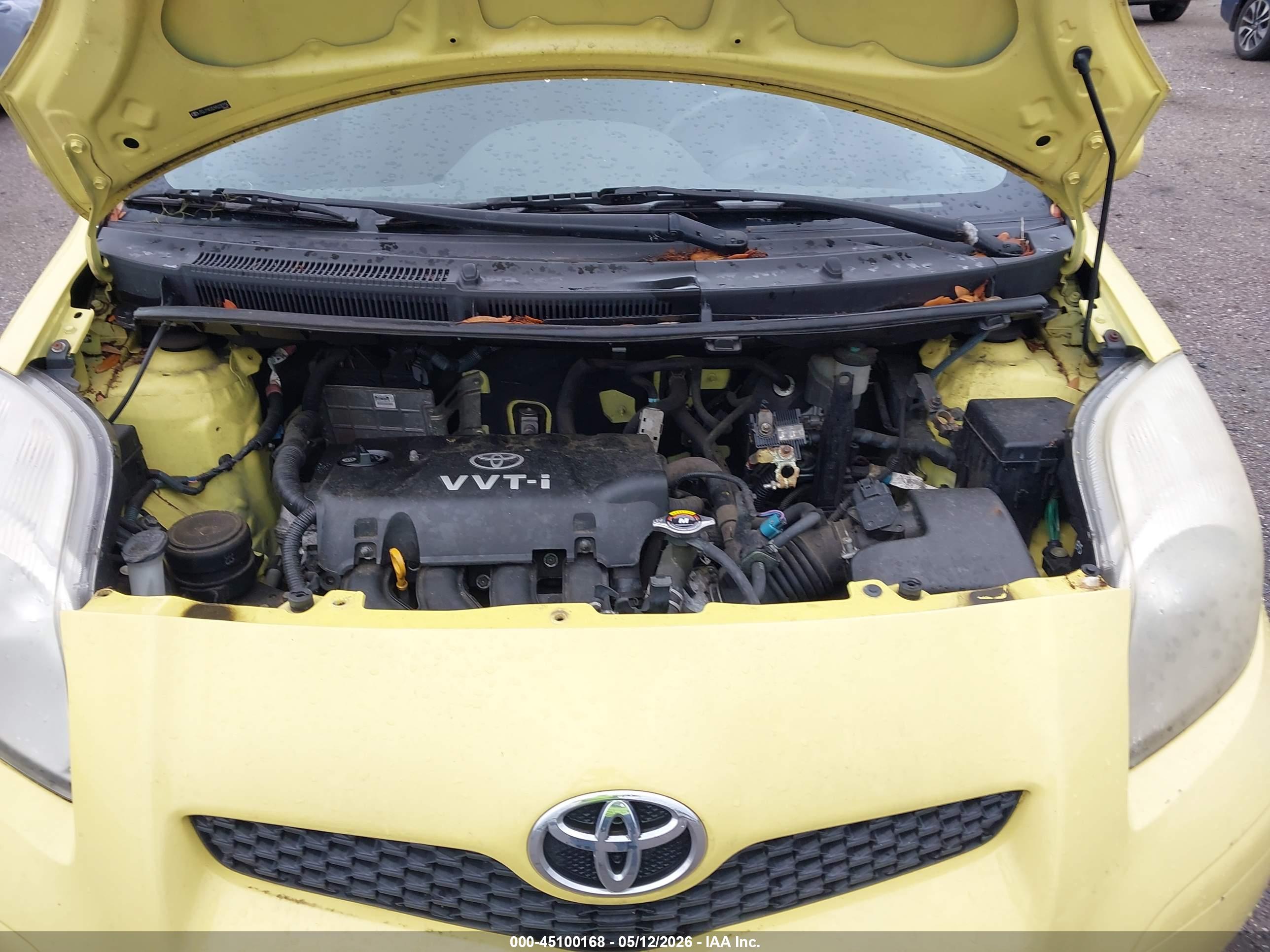 TOYOTA YARIS image 10