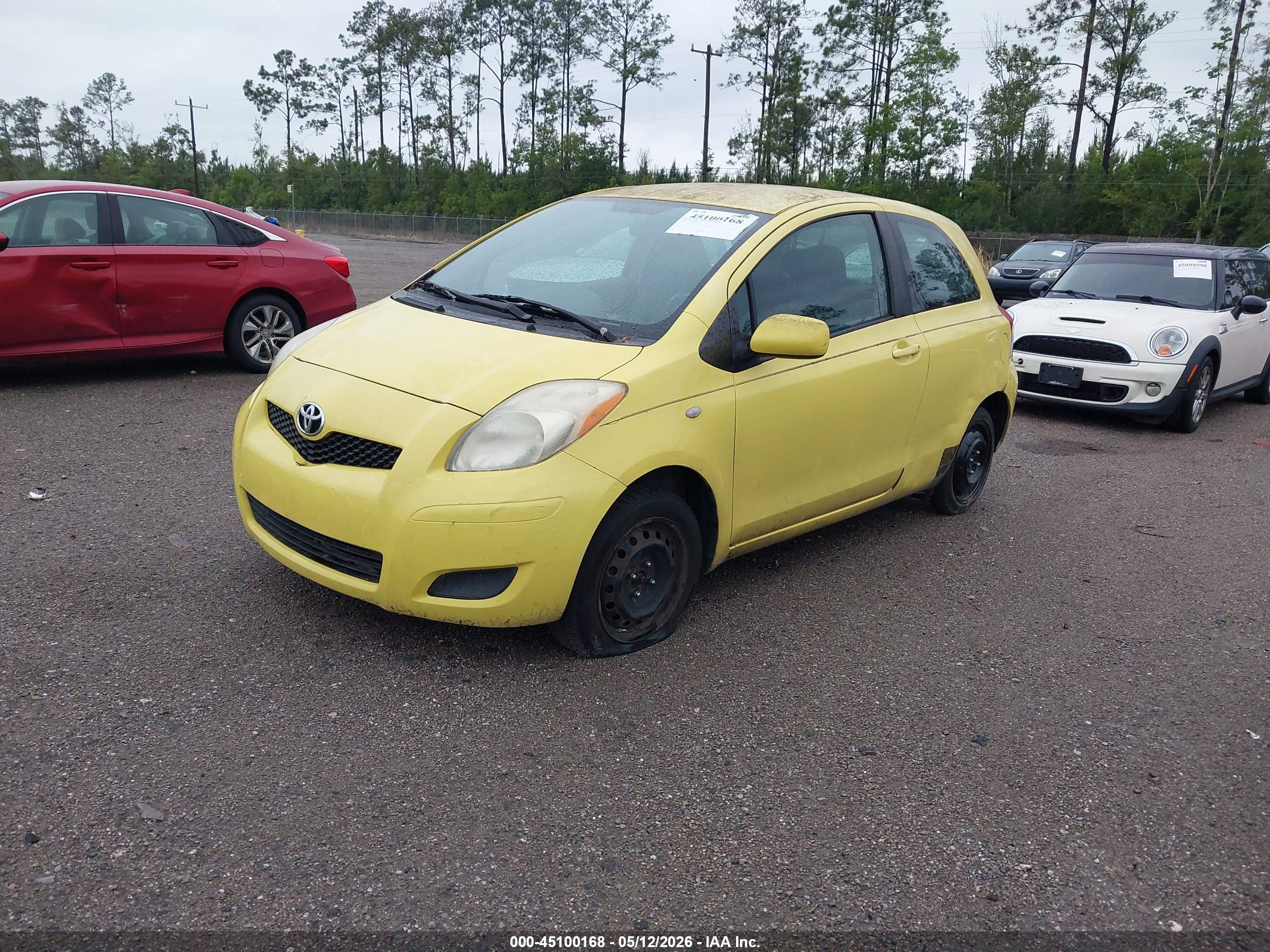 TOYOTA YARIS image 2