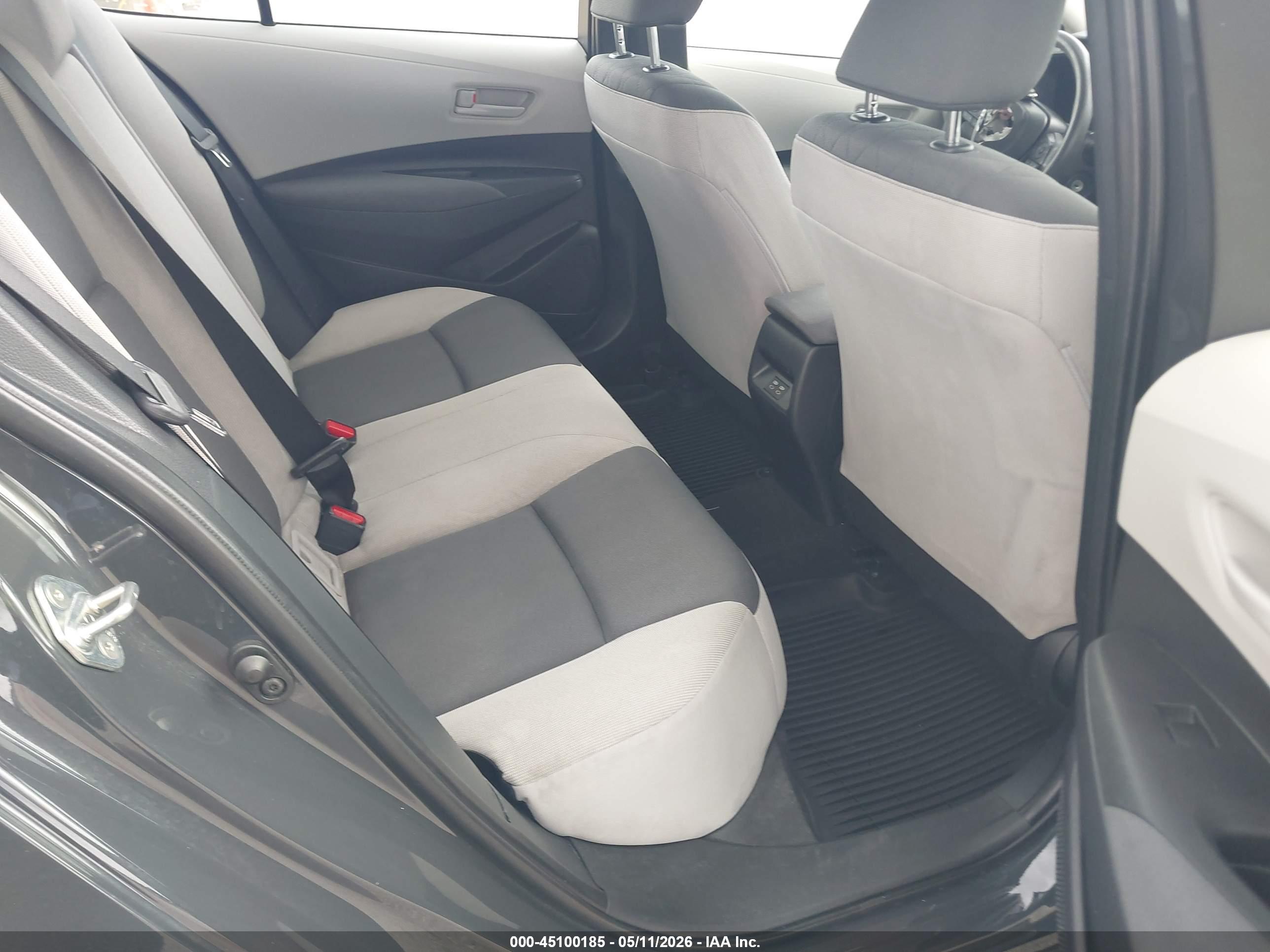 TOYOTA COROLLA image 8