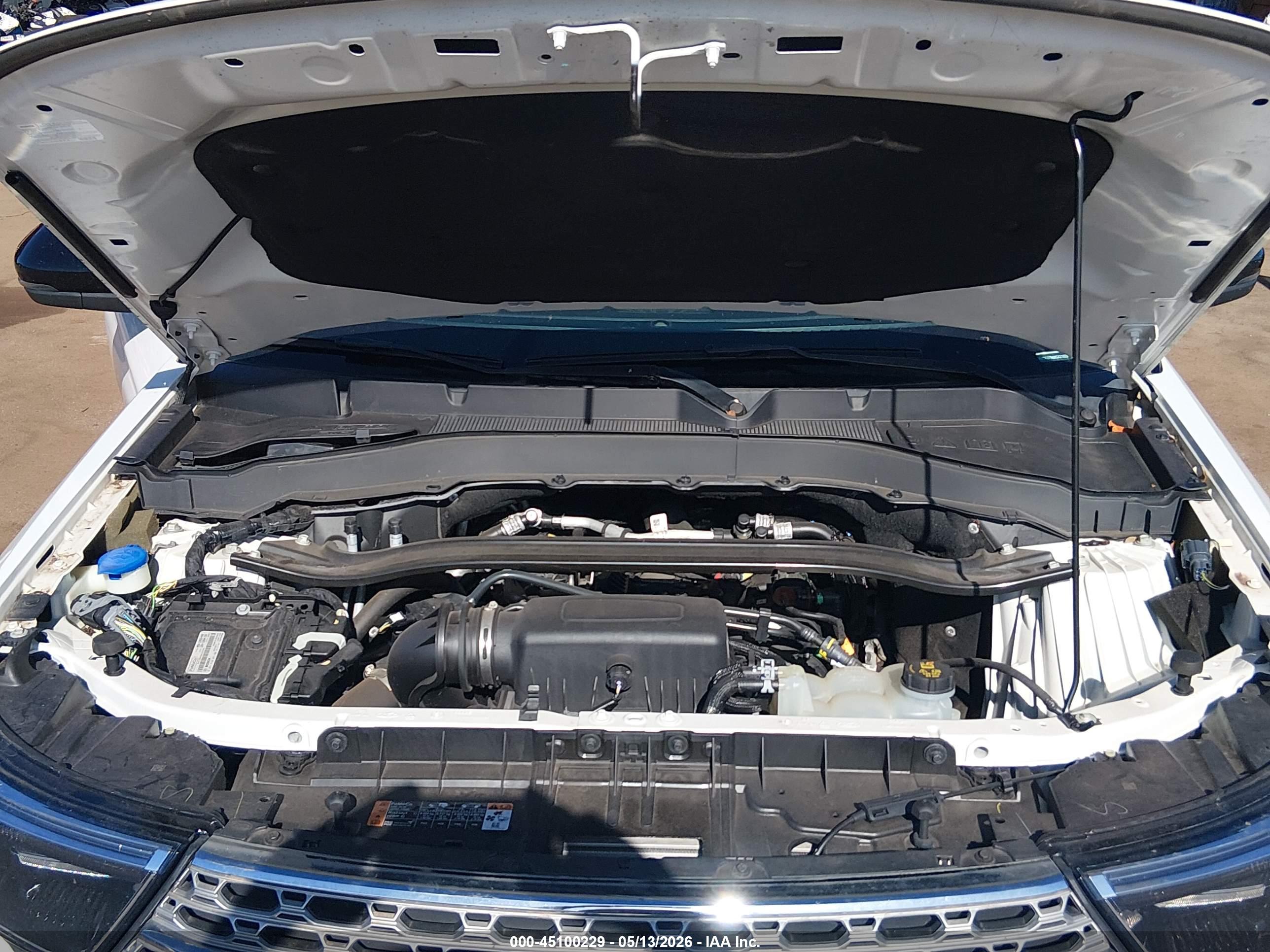 FORD EXPLORER image 10