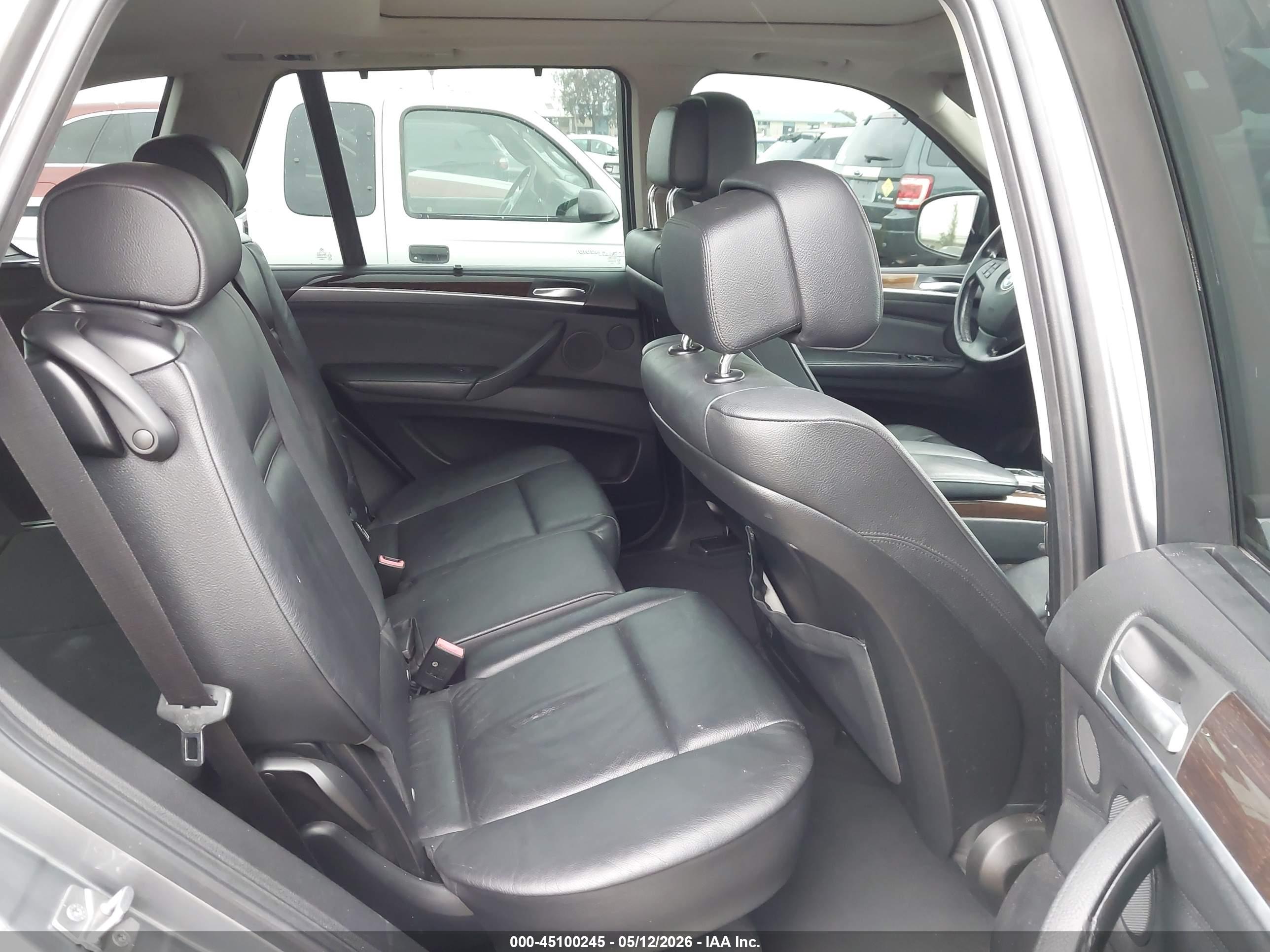 BMW X5 image 8