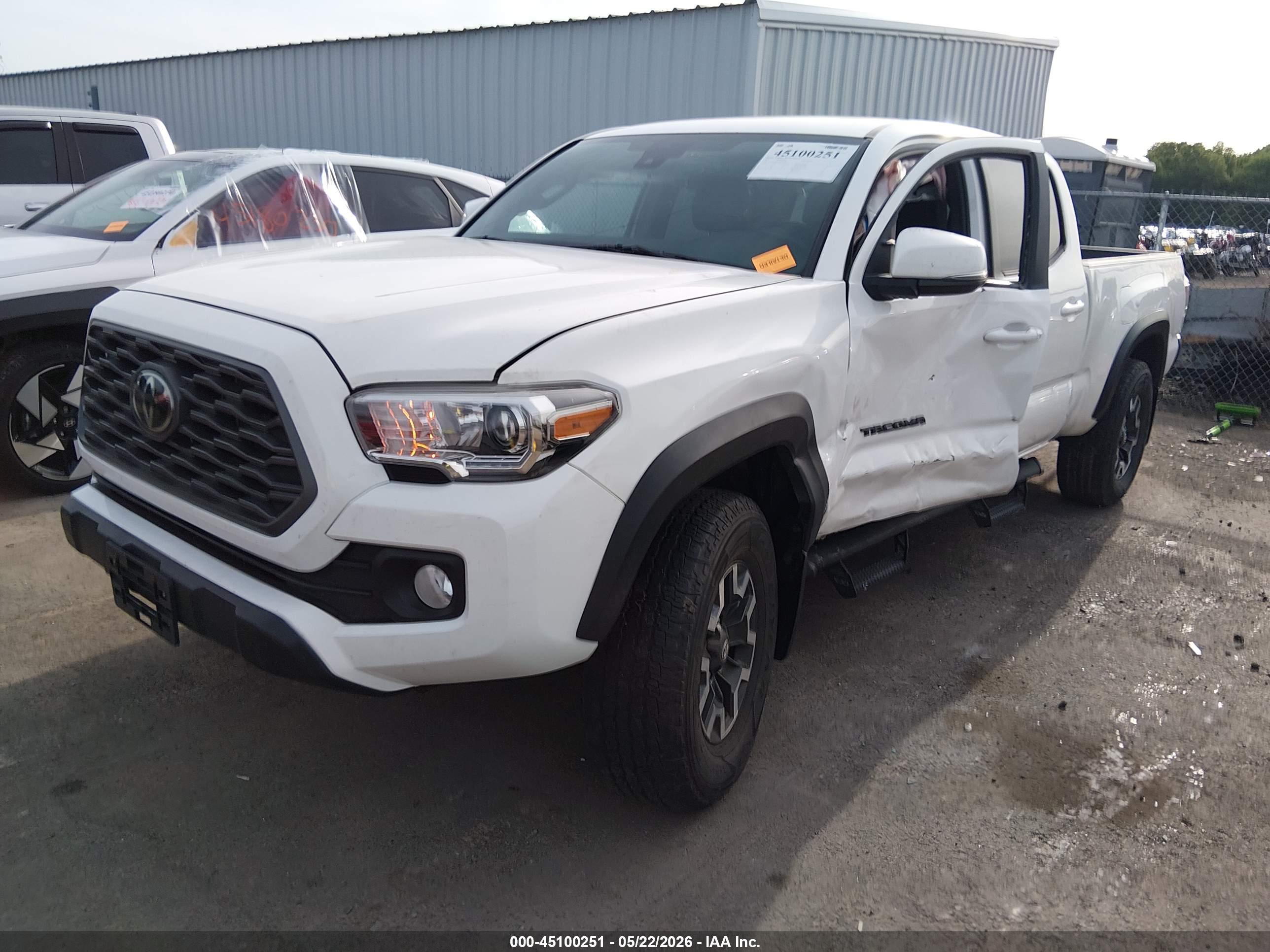 TOYOTA TACOMA image 2