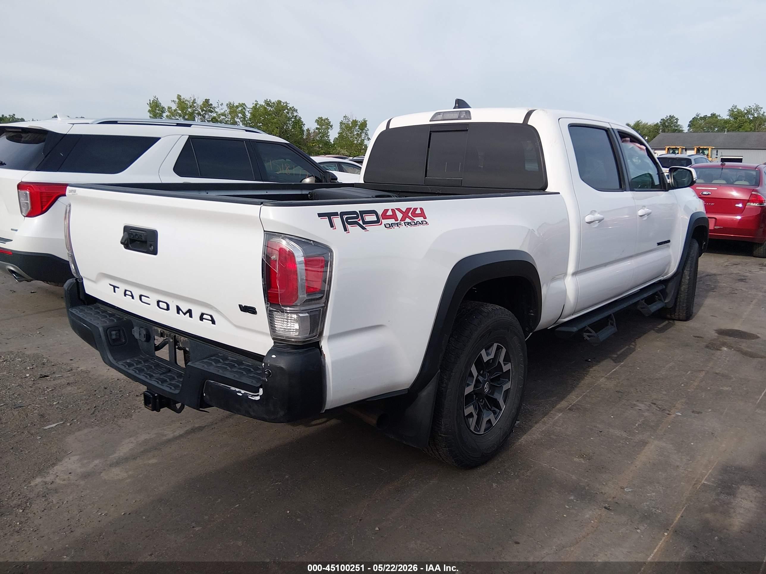 TOYOTA TACOMA image 4