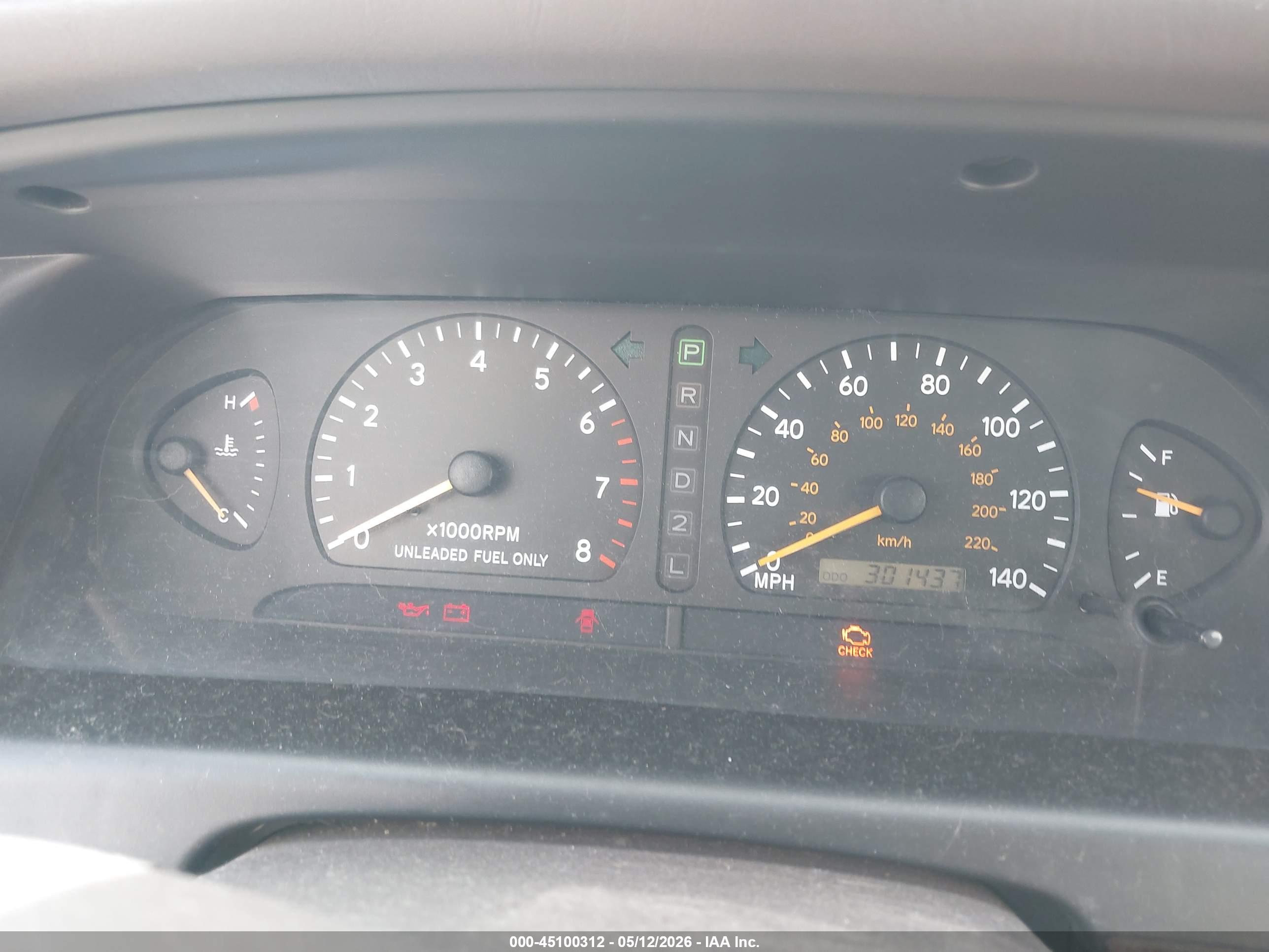 TOYOTA AVALON image 7