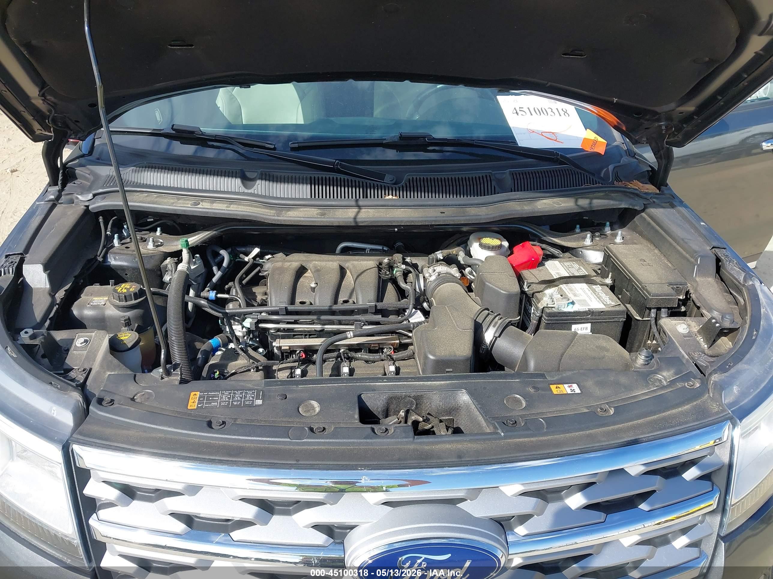 FORD EXPLORER image 10