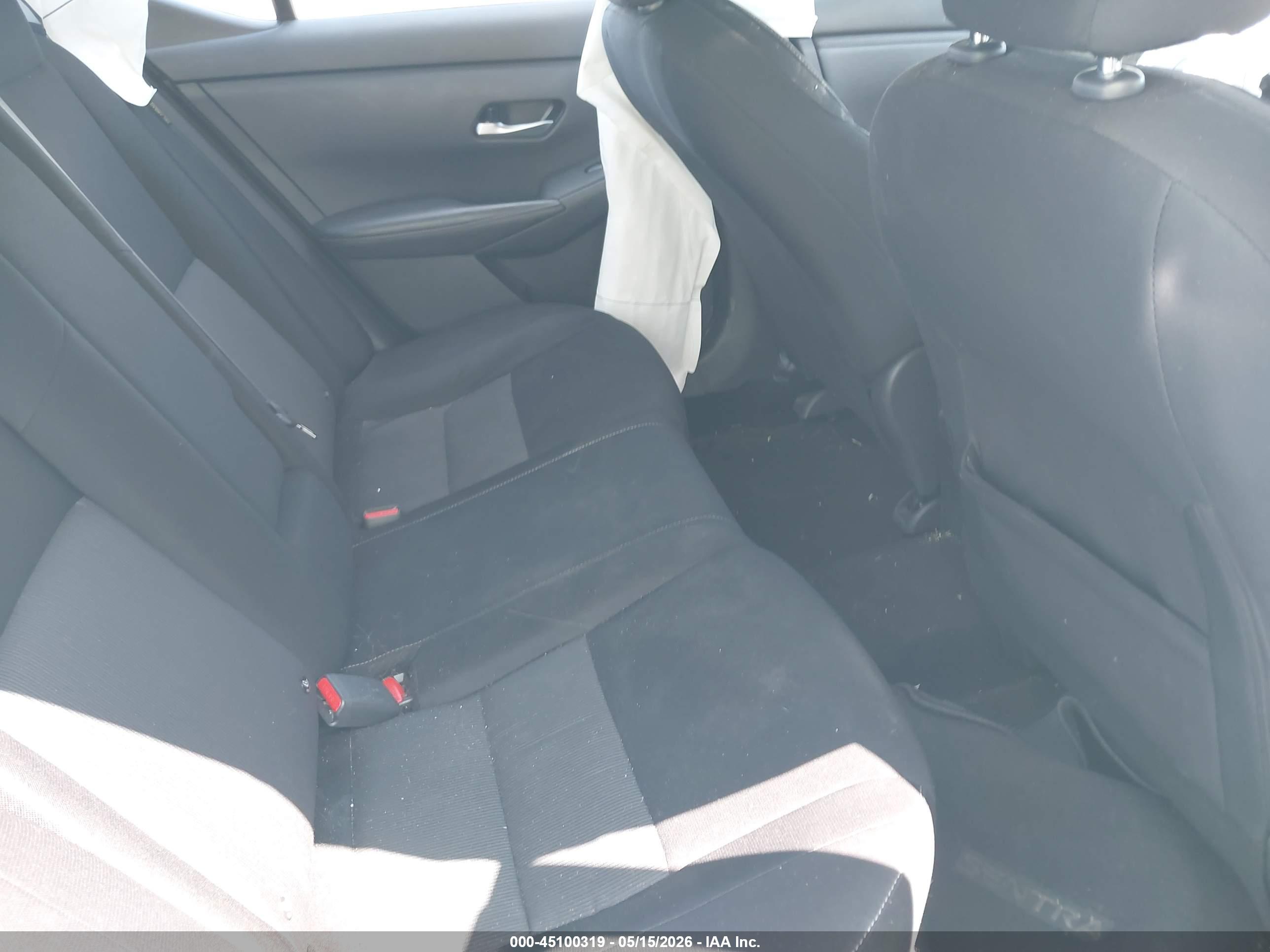 NISSAN SENTRA image 8