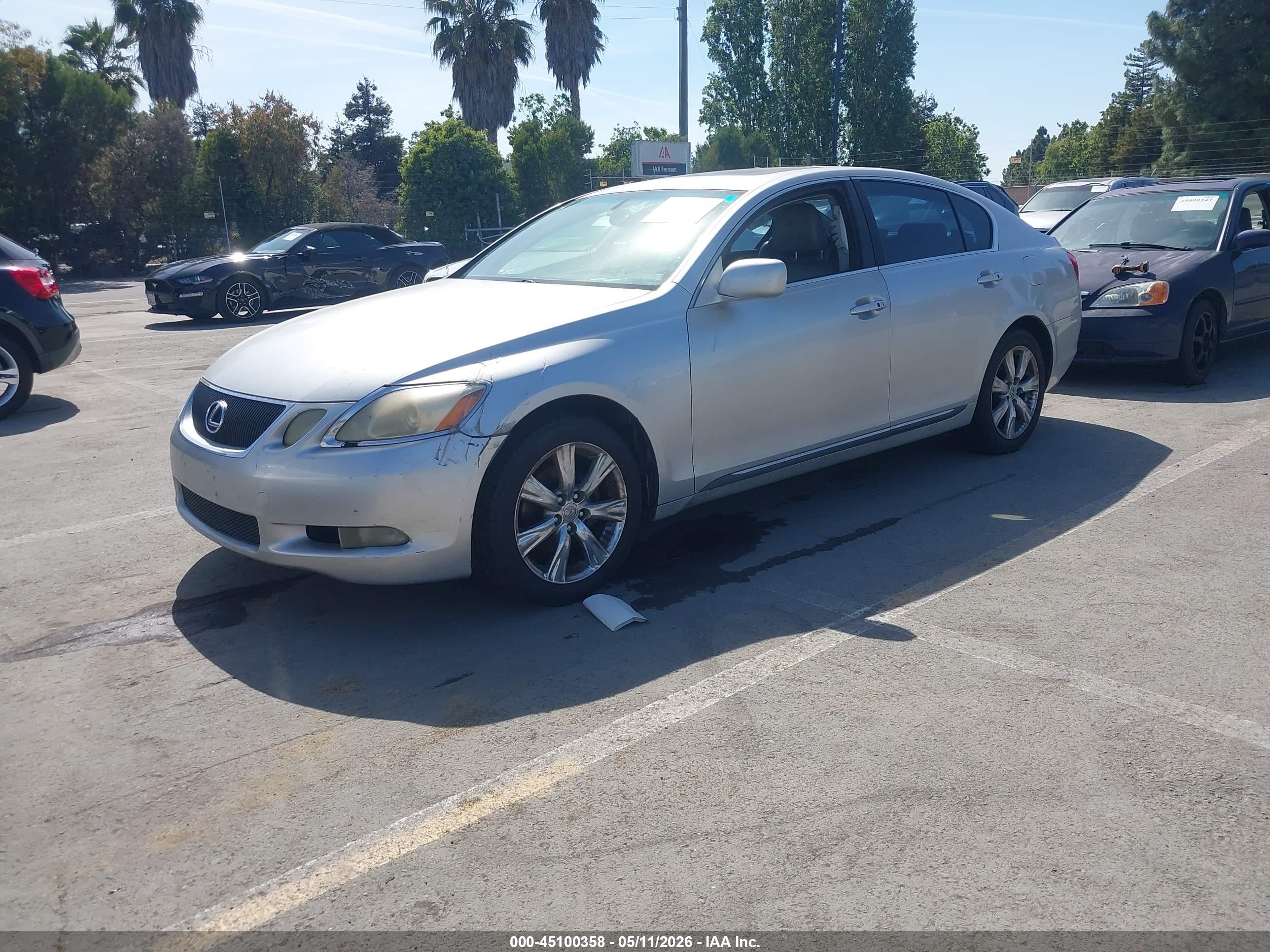 LEXUS GS image 2