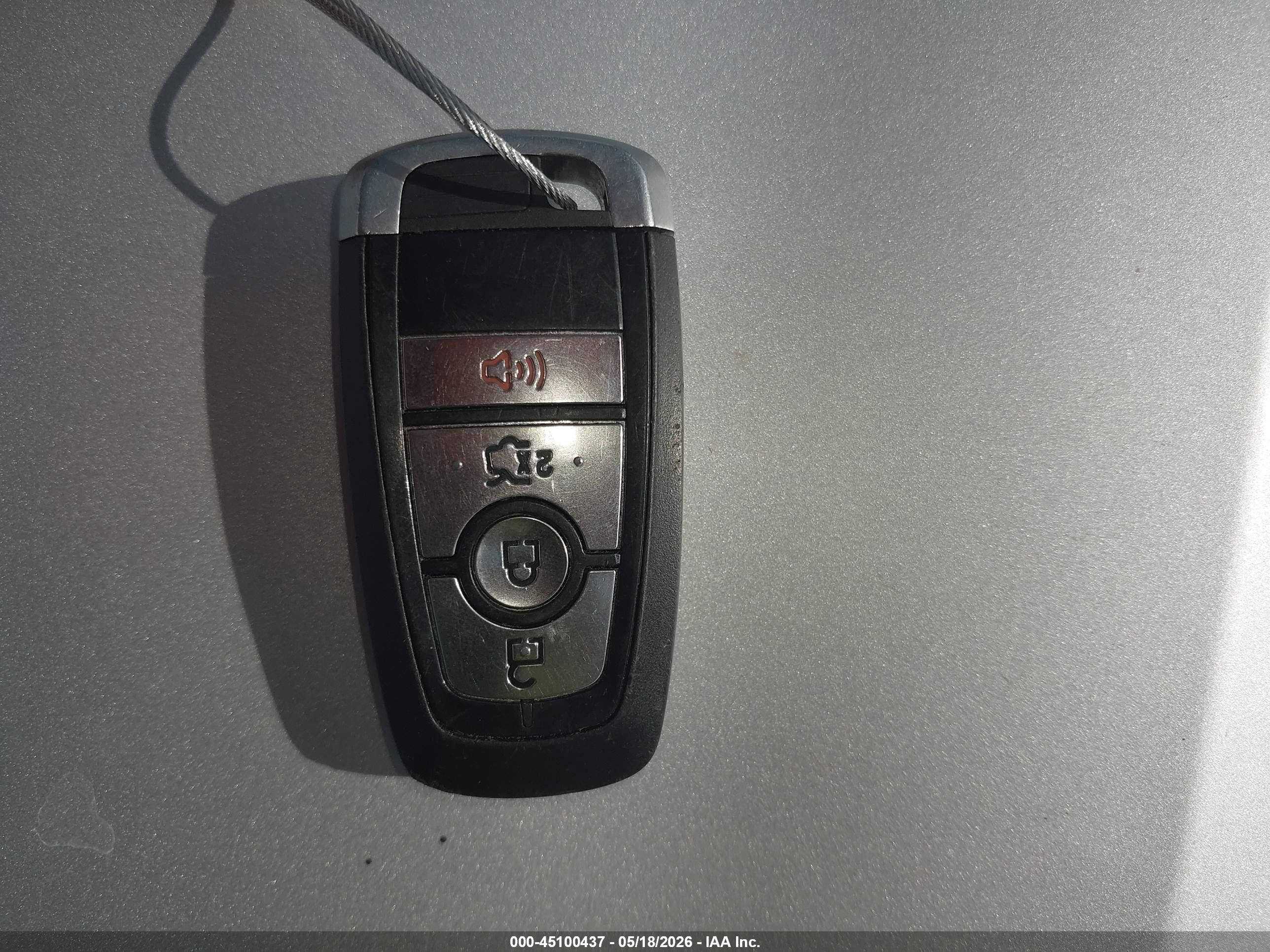 FORD FUSION image 11